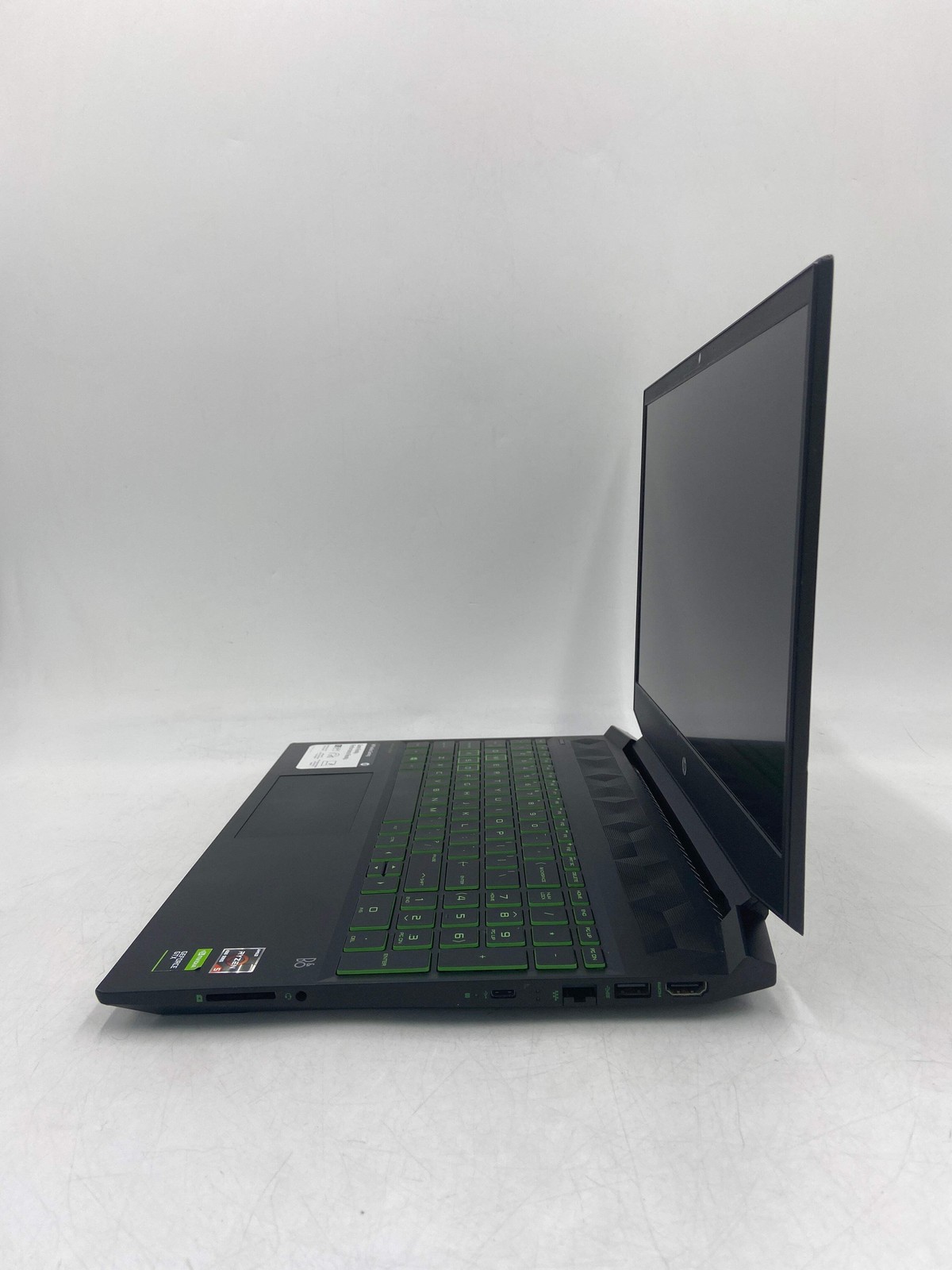 Broken 2016 HP PAVILION 15-EC1073DX 15.6″ AMD Ryzen 5 processor 16GB DDR4 RAM 51