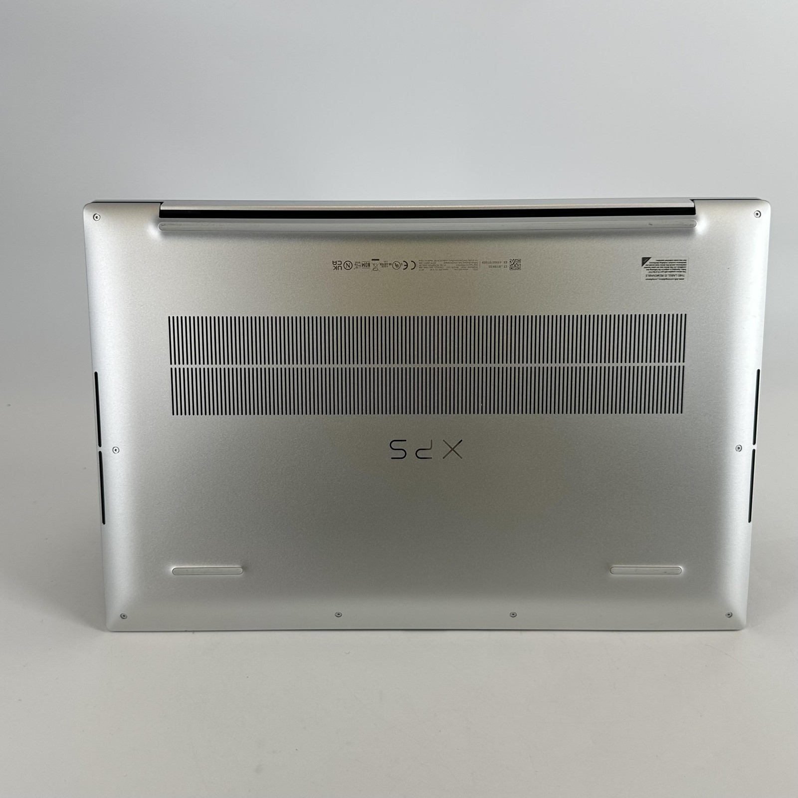 Dell XPS 17 9730 UHD+ TOUCH 2.4 GHz i7-13700H 32GB 1TB SSD RTX 4070 Excellent