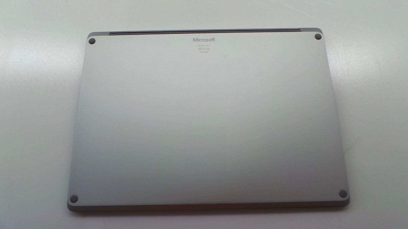Microsoft Surface Laptop 2 | 13.5″ Touch | i7-8650U 16GB RAM 512GB SSD **READ**