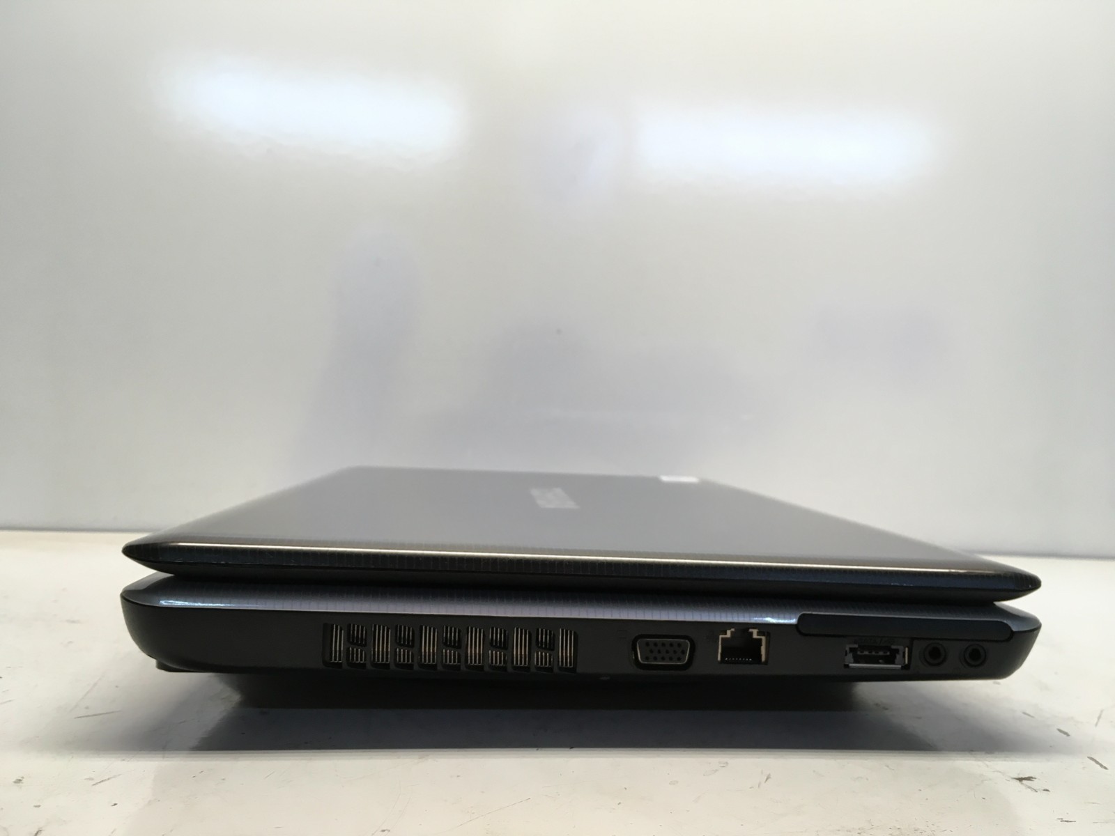 Toshiba Satellite L550 Intel Pentium Dual-Core T4400 2.2GHz 1 GB NO HDD/Battery