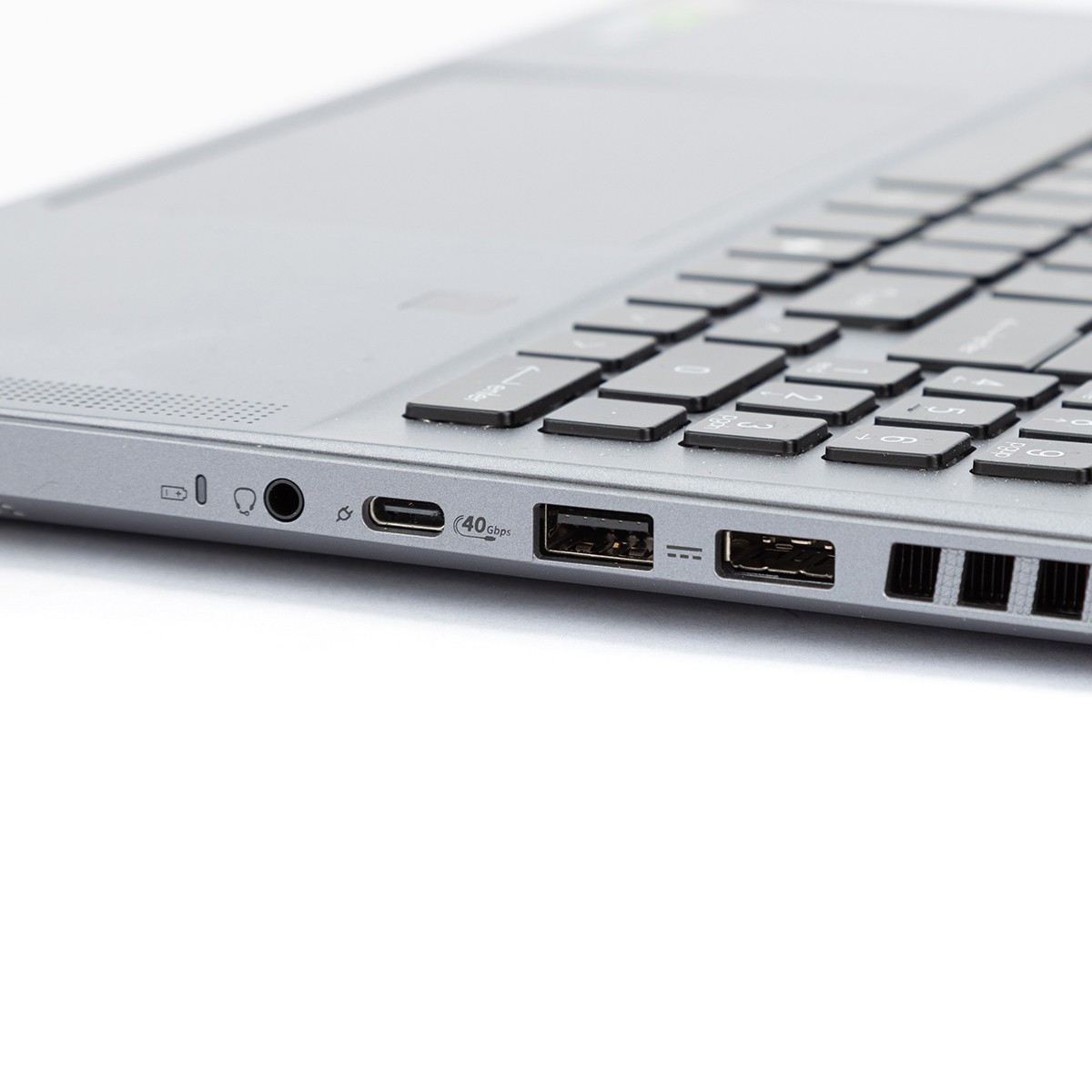 MSI Creator A16 AI+ A3HVFG-038US 16″ WQXGA 240Hz Copilot+ PC Mobile Workstation