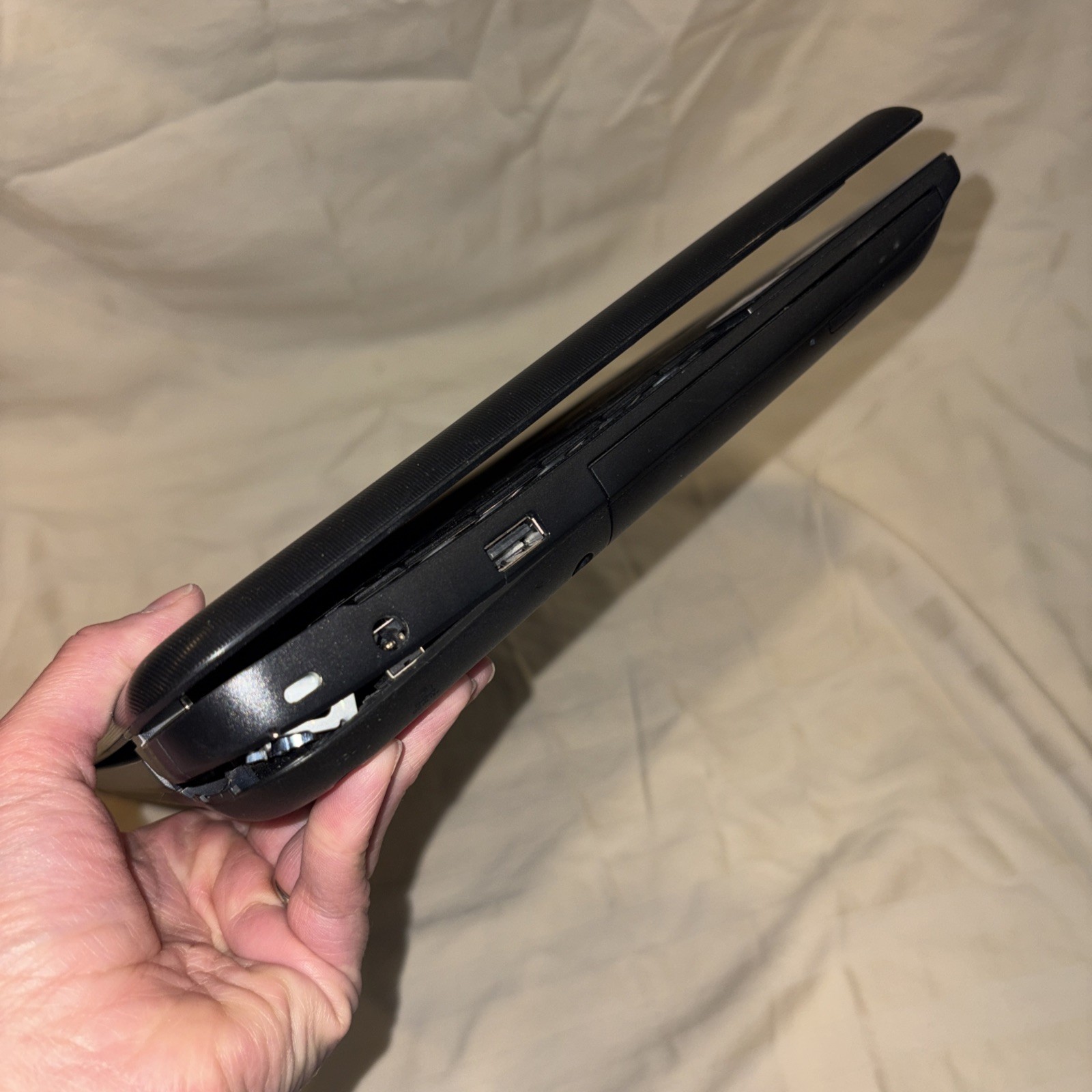 Toshiba C55-A5100 – i3-3120M 2.50 GHz, 6 GB, no hdd – Laptop For Parts