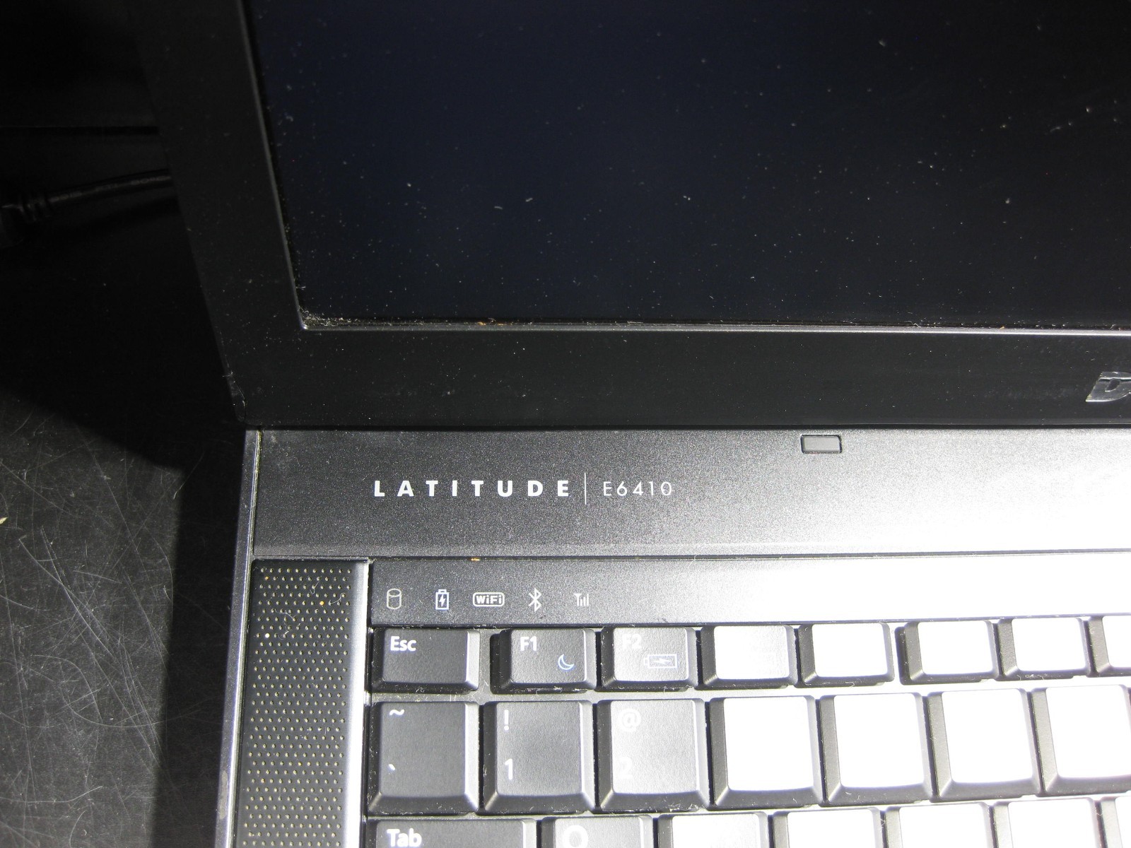 Dell Latitude E6410 Intel Core i5-2.40GHz 4GB 160GB DVD-RW WiFi Win7-For Parts