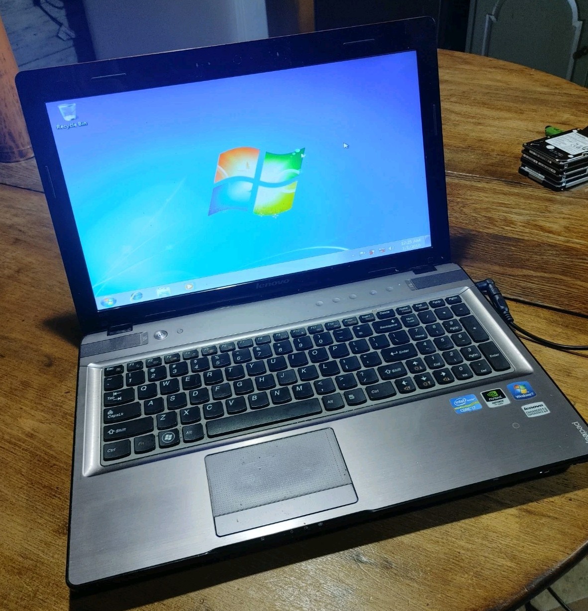 Lenovo Ideapad Y570 Laptop i7-2670QM, 8GB, 500GB, Win7