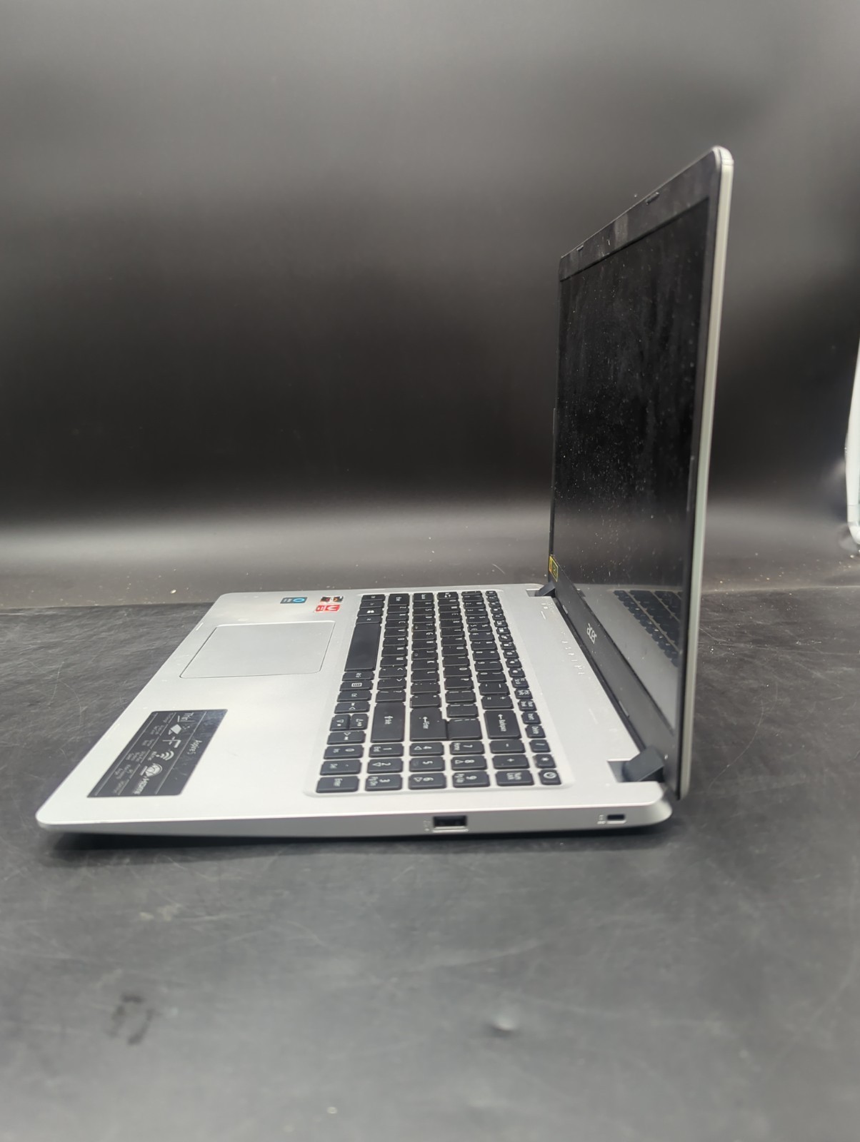 Acer: Aspire: A515-43: Ryzen 3 3200U:4GB RAM: 128GB SSD: No OS: Tested & Wiped