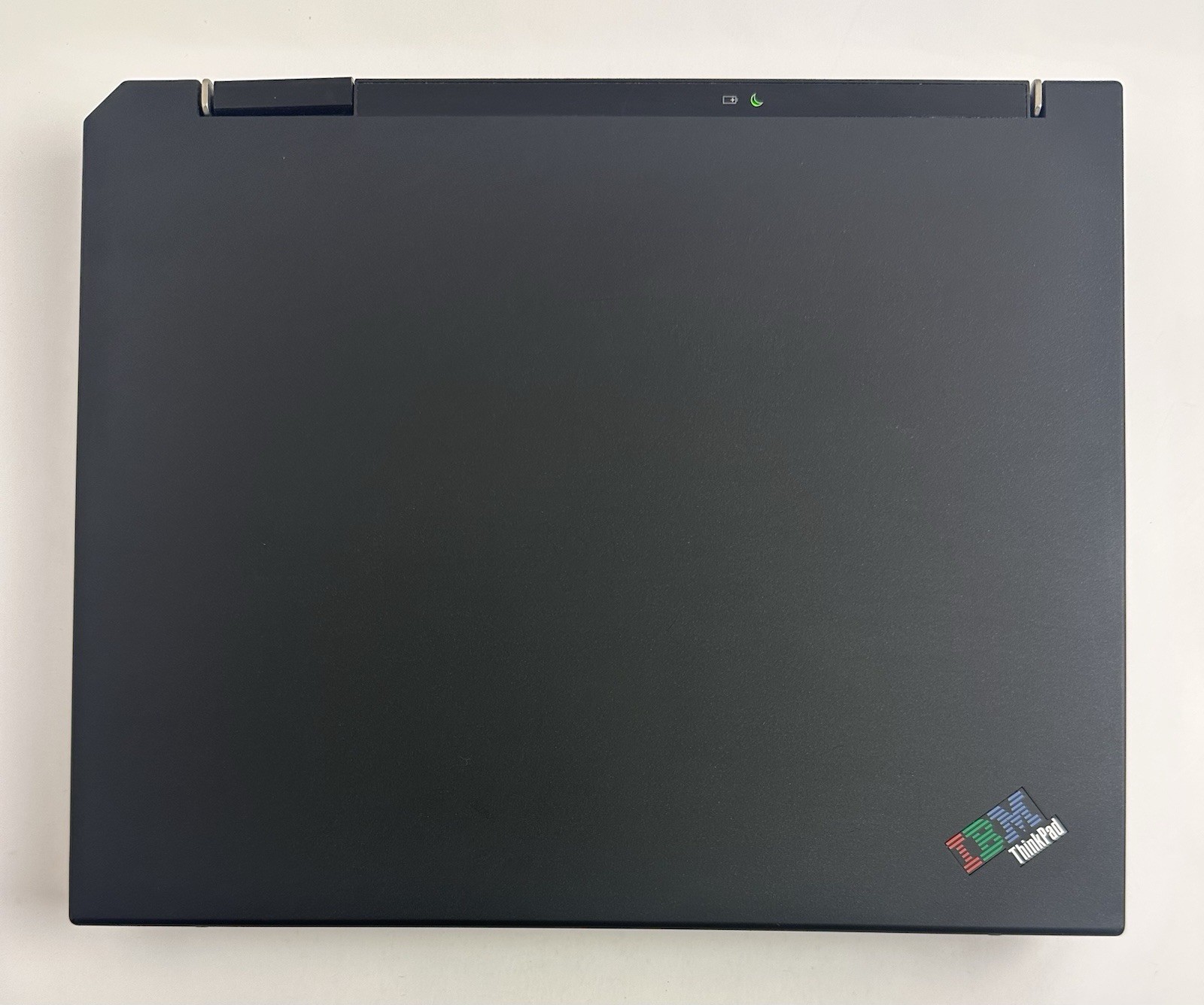 IBM ThinkPad X31 Laptop W/ Power Adapter & Cables ( For Parts ) No Return