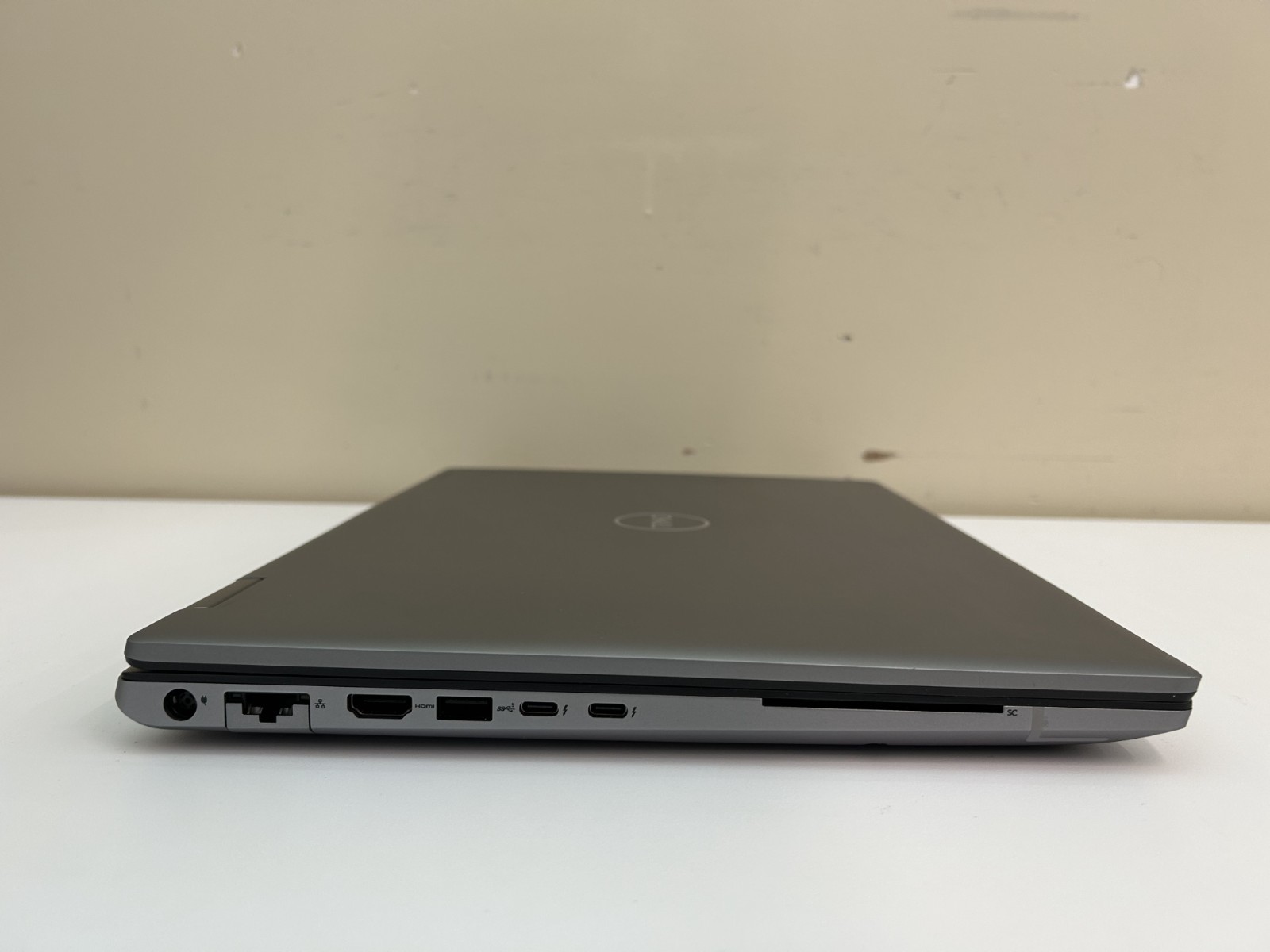 Dell Precision 7670 16″ Core i7-12850HX 16GB RAM 1TB NVMe NVIDIA RTX 2000 Win 11
