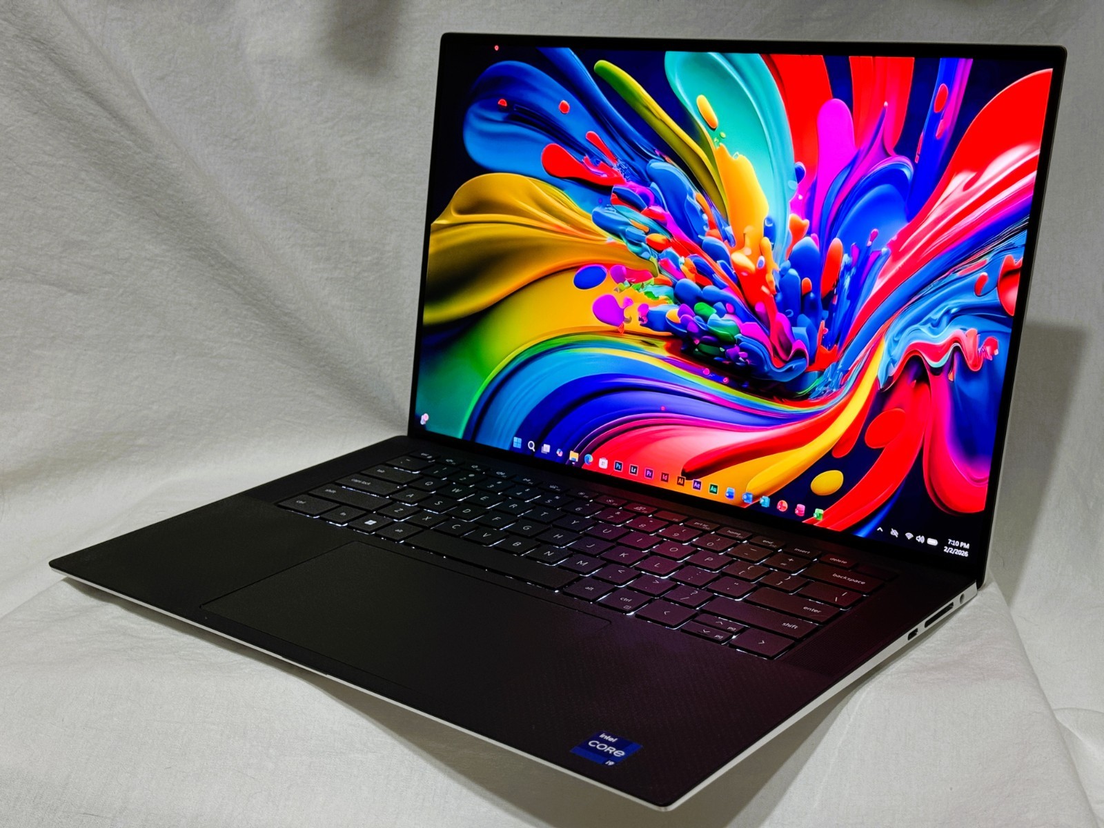 Dell XPS 15 9520 OLED ✔i9-12900H ✔32GB RAM ✔2TB SSD ✔RTX 3050Ti ✔Very Good