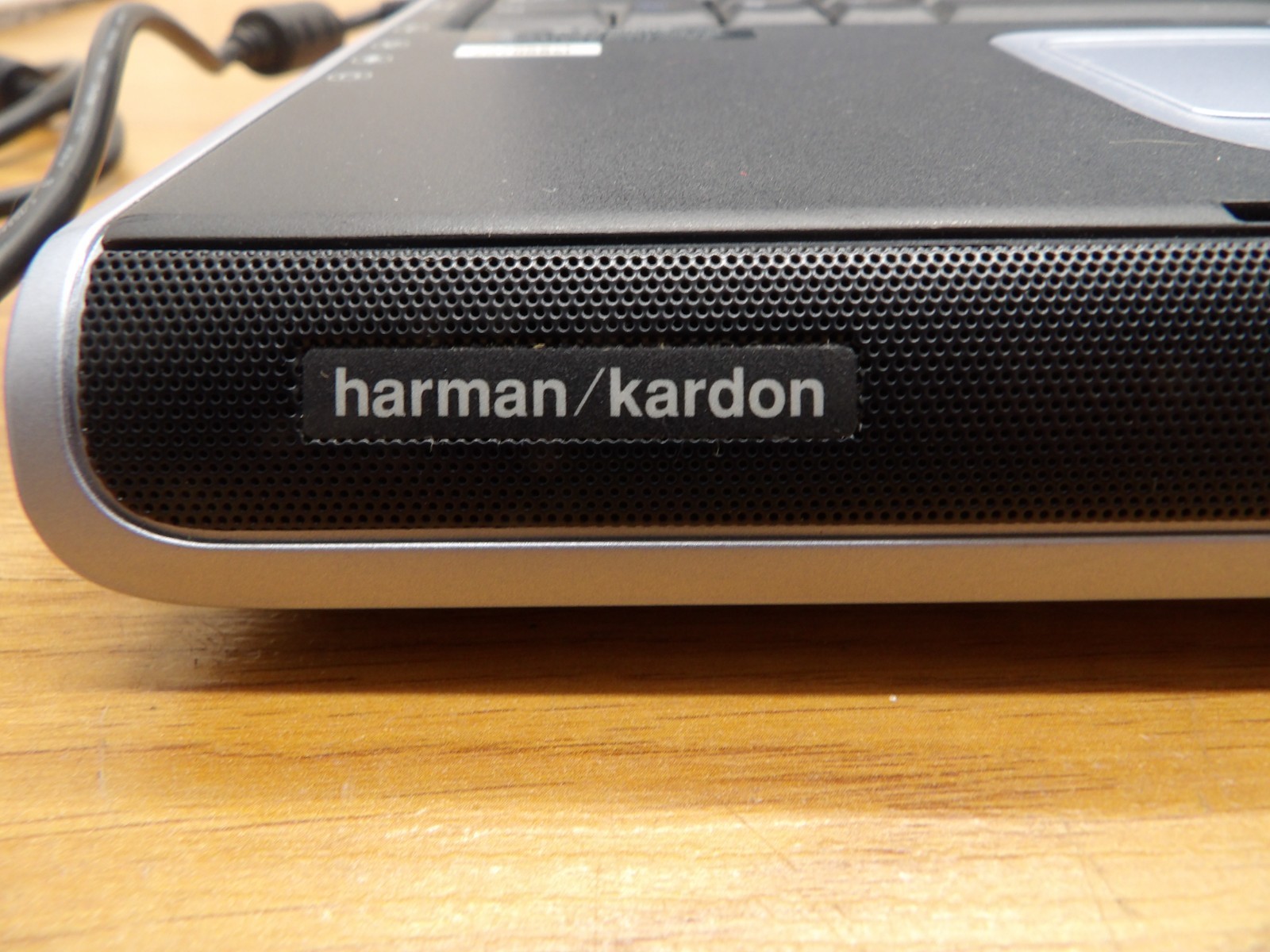 HP Pavilion zd7058cl -17.1″- Comes With Power Pack-READ!!!!! PARTS ONLY!!!!!!!!