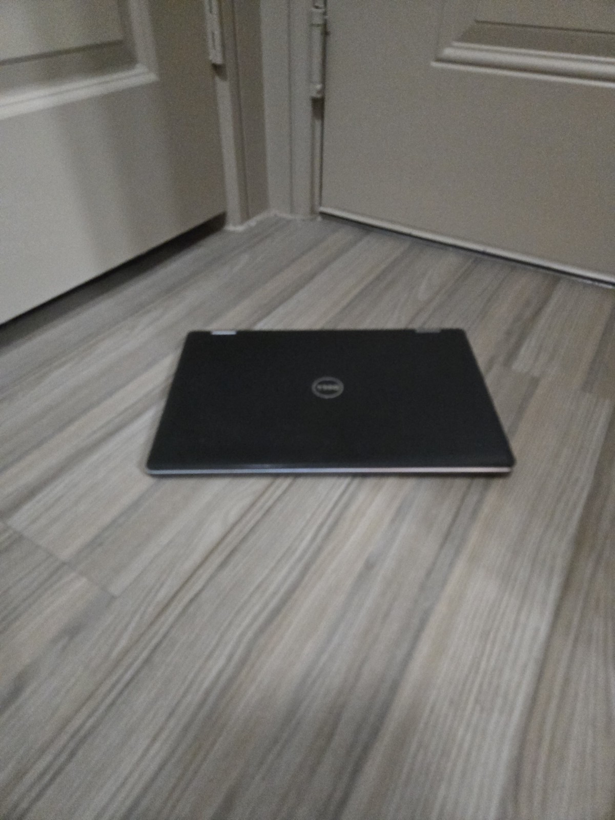 Dell Inspiron 13 7353 2-in-1 Touch Laptop i5-6200U 8GB RAM 256GB SSD Win11