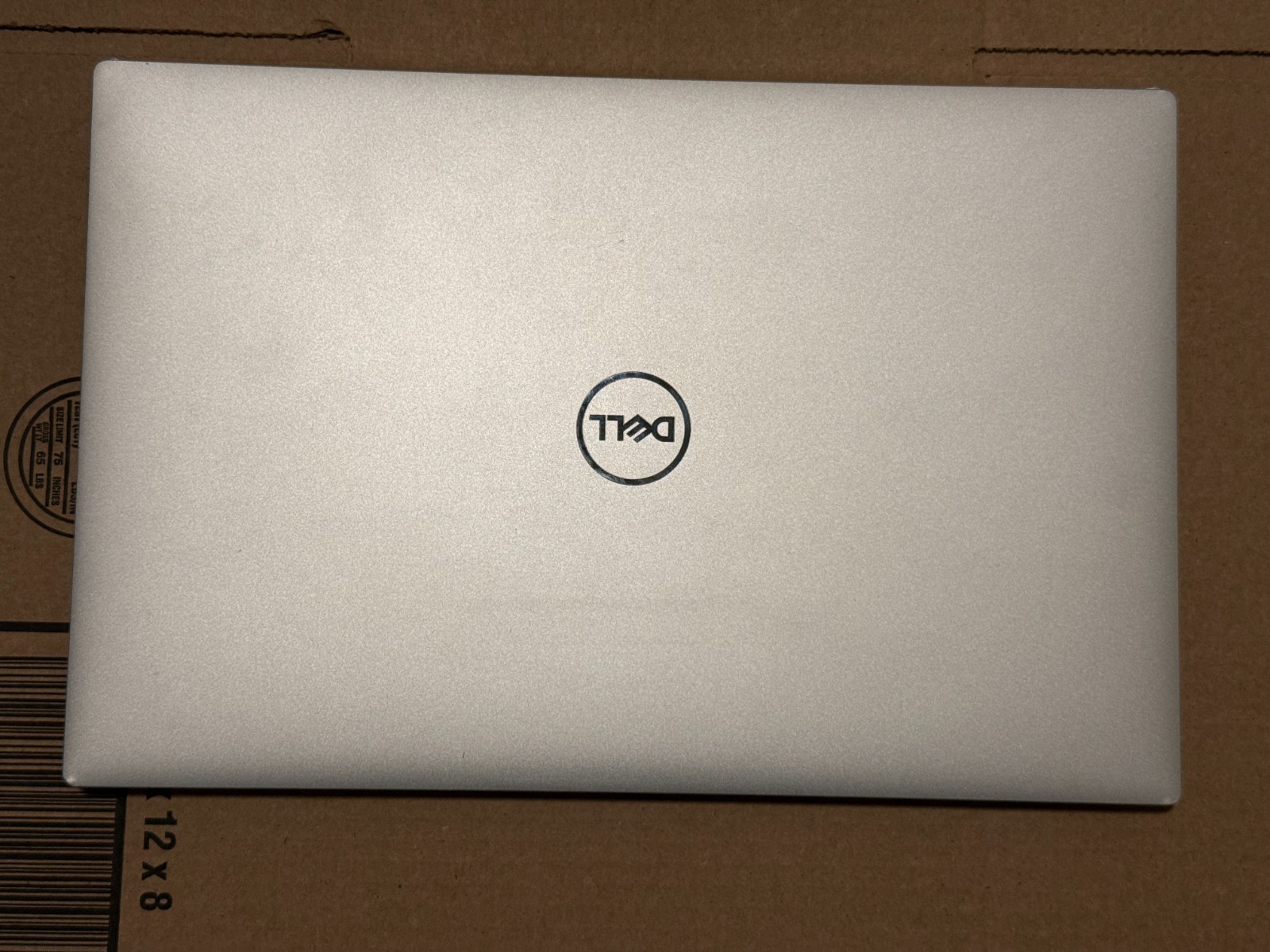 Dell XPS 15 9520 i9-12900HK OLED 32GB 1TB SSD RTX 3050 Ti Touchscreen READ