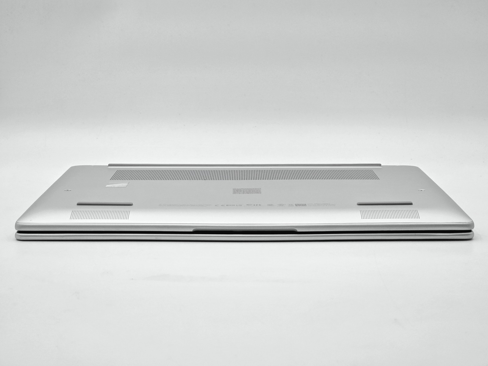 HP EliteBook 8 G1i 14″ FHD+ ULTRA 5 235U 512GB 16GB W11P Backlit FPR Warranty