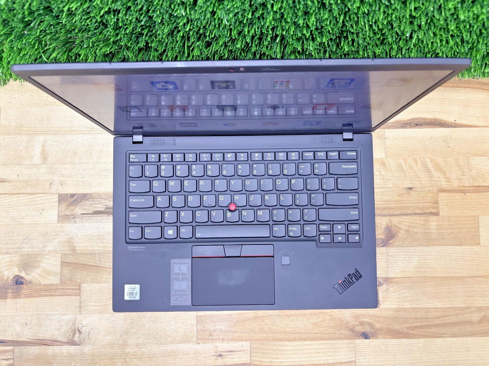 Lenovo ThinkPad x1 Carbon 7 Intel i7-10th Gen 1.90GHz 16GB RAM 256GB SSD W 11 P*