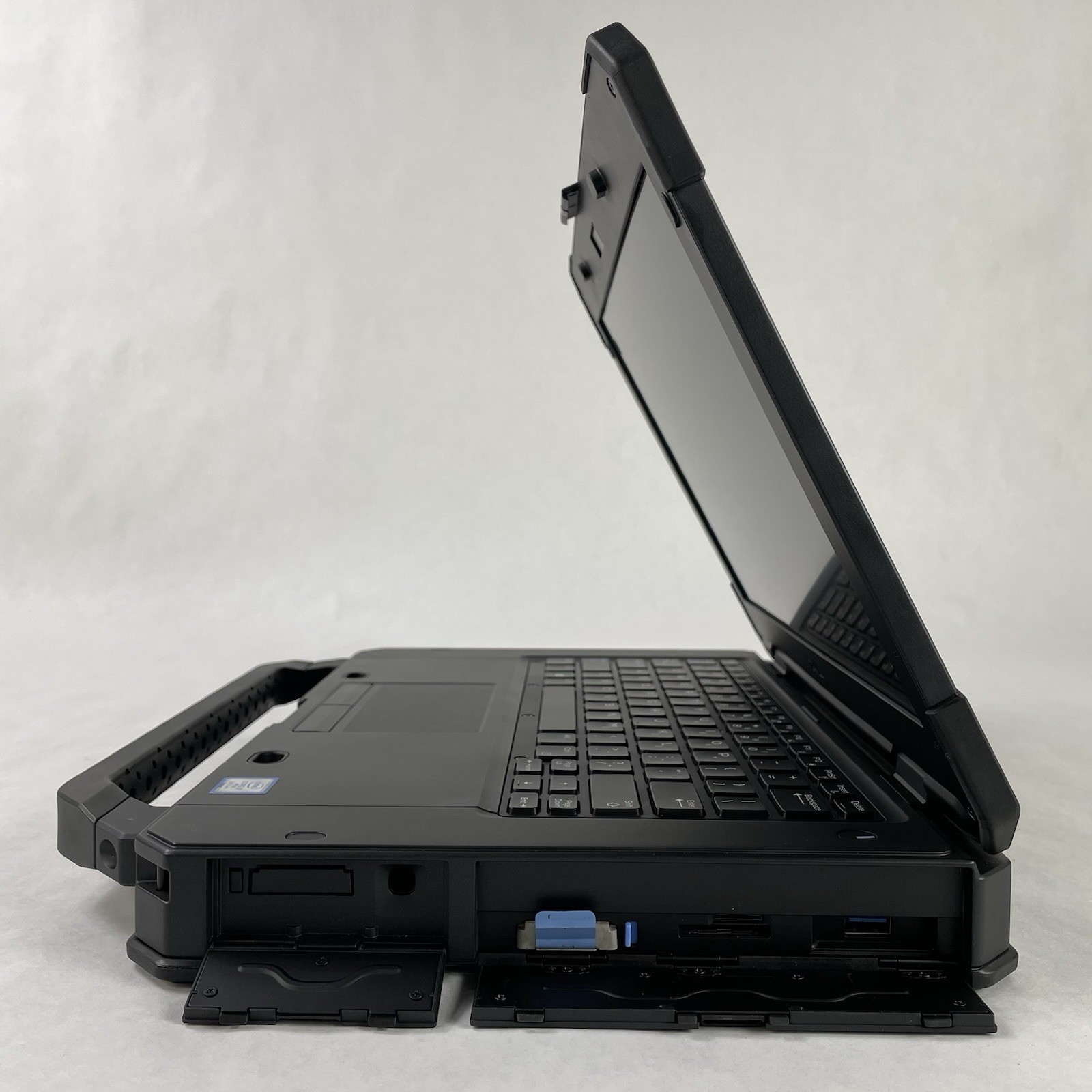 Dell Latitude 5424 14″ i7-8650U 1.90 GHz 16 GB RAM No SSD No OS No Batt RX450