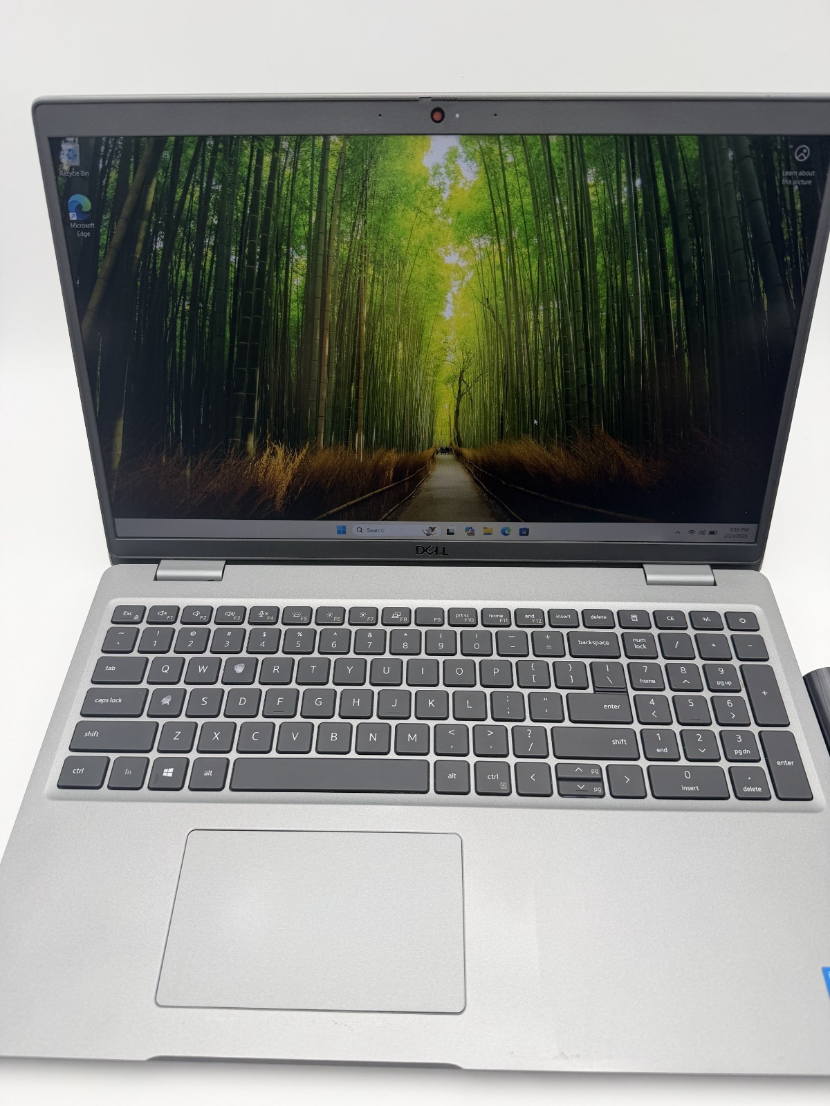 Dell Latitude 5520 15.6″ FHD i5-1135G7 256GB NVMe SSD 16GB RAM Win11pro