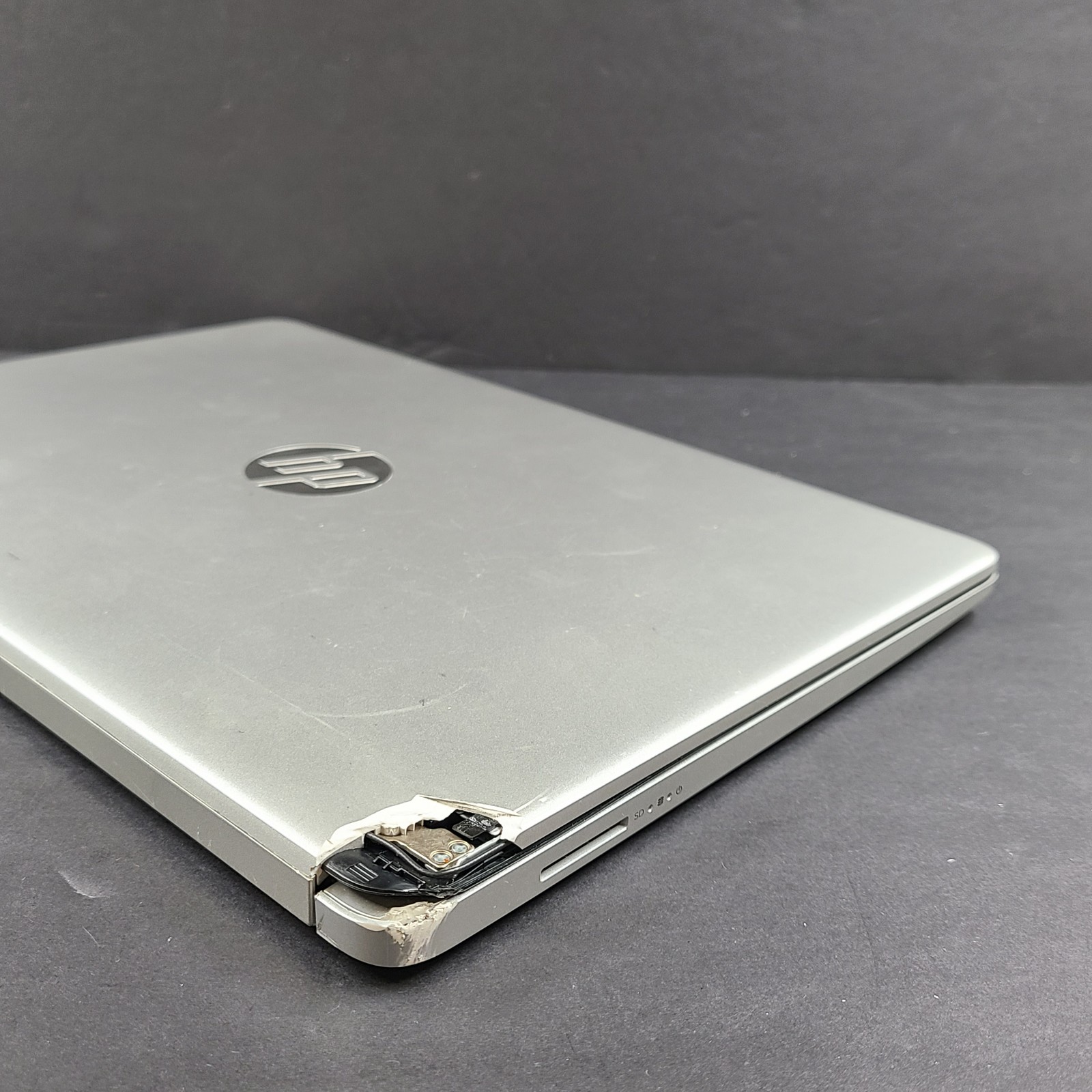 HP Laptop 14-fq0018 14″ AMD Athlon Silver 3050U 128GB SSD 4GB RAM READ