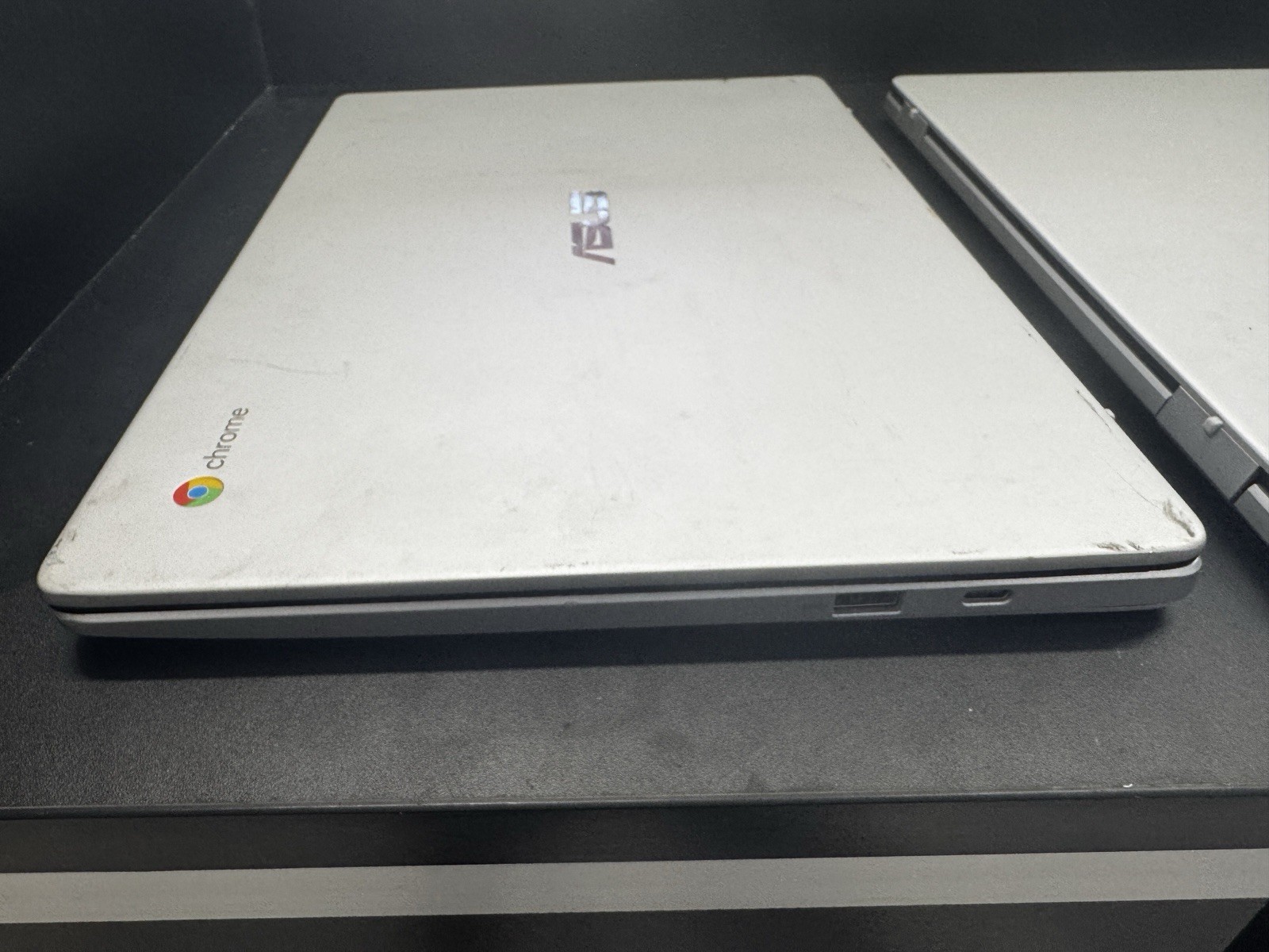 Asus Chromebook C423NA ( C423na-wb04 ) NO POWER x2
