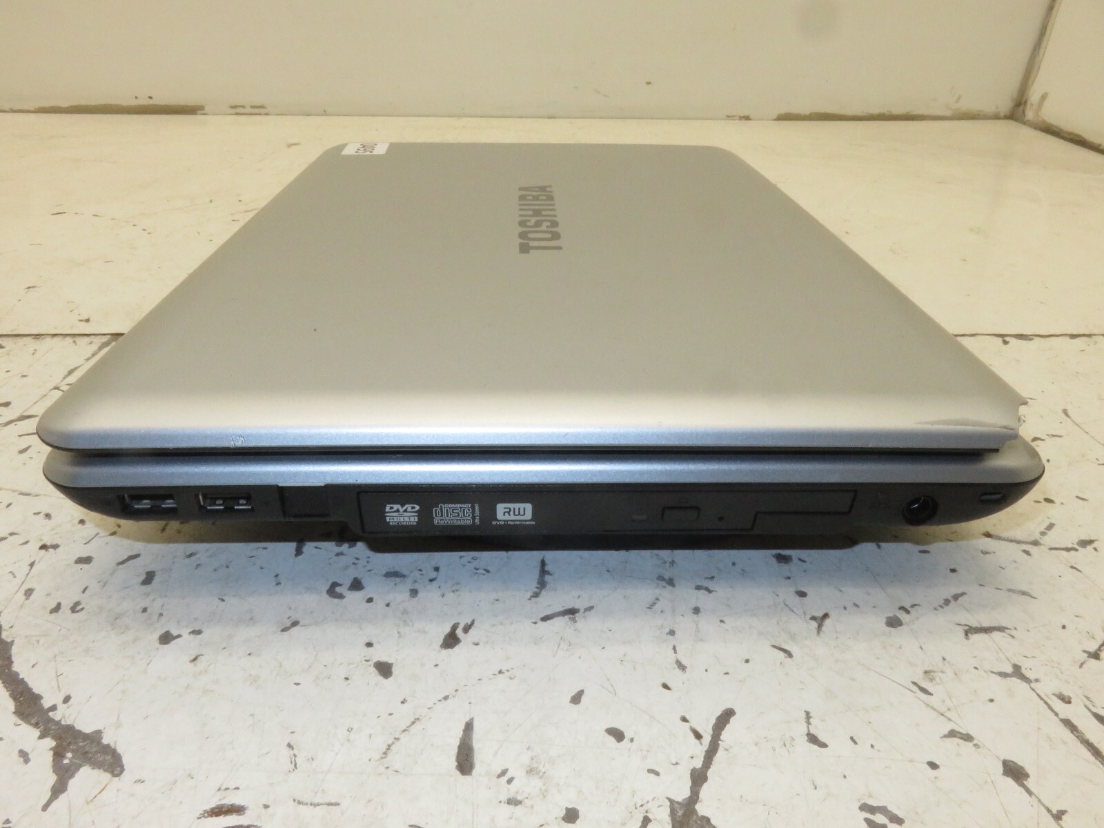 Toshiba Satellite L455-S5975 Laptop Intel Celeron 900 1GB Ram No HDD or Battery