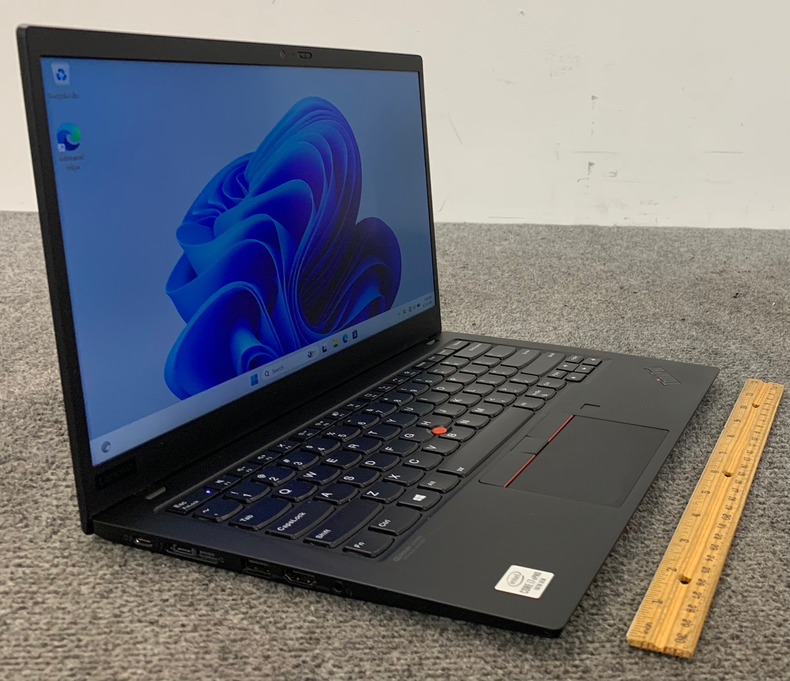 Lenovo ThinkPad X1 Carbon Gen 8 2K 14″ Laptop i7-10610U 16GB RAM 512GB NVMe