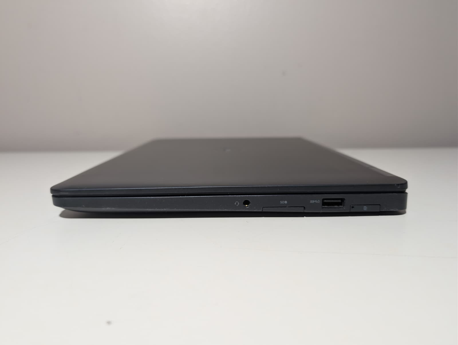 Dell Latitude E7270 | i5 6th Gen 8GB RAM 256GB NVMe SSD | HD Windows 11 Pro