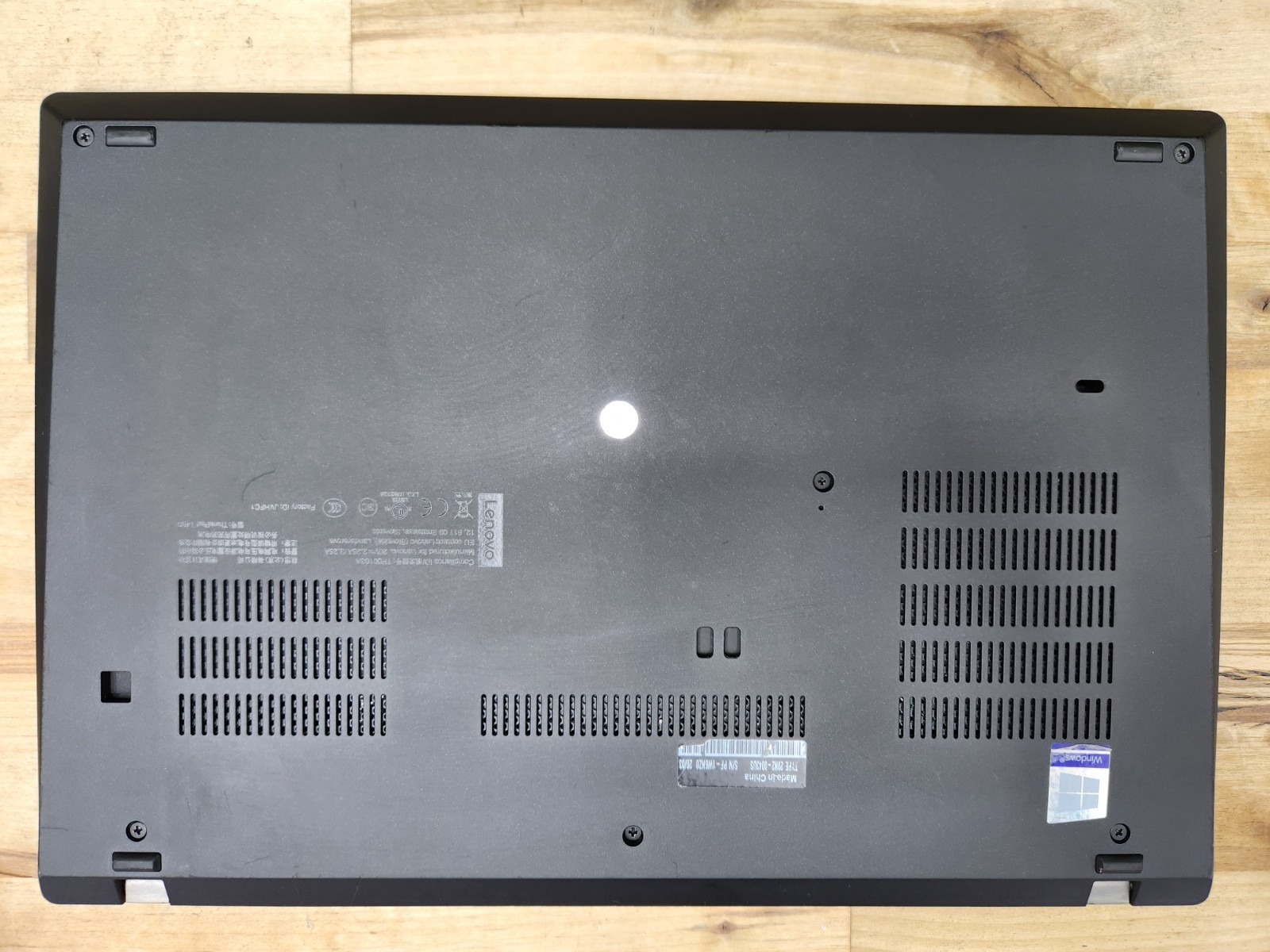 Lenovo ThinkPad T490 14″ FHD i5-8365U 1.6GHz 16GB 256GB SSD Windows 11 Pro ~
