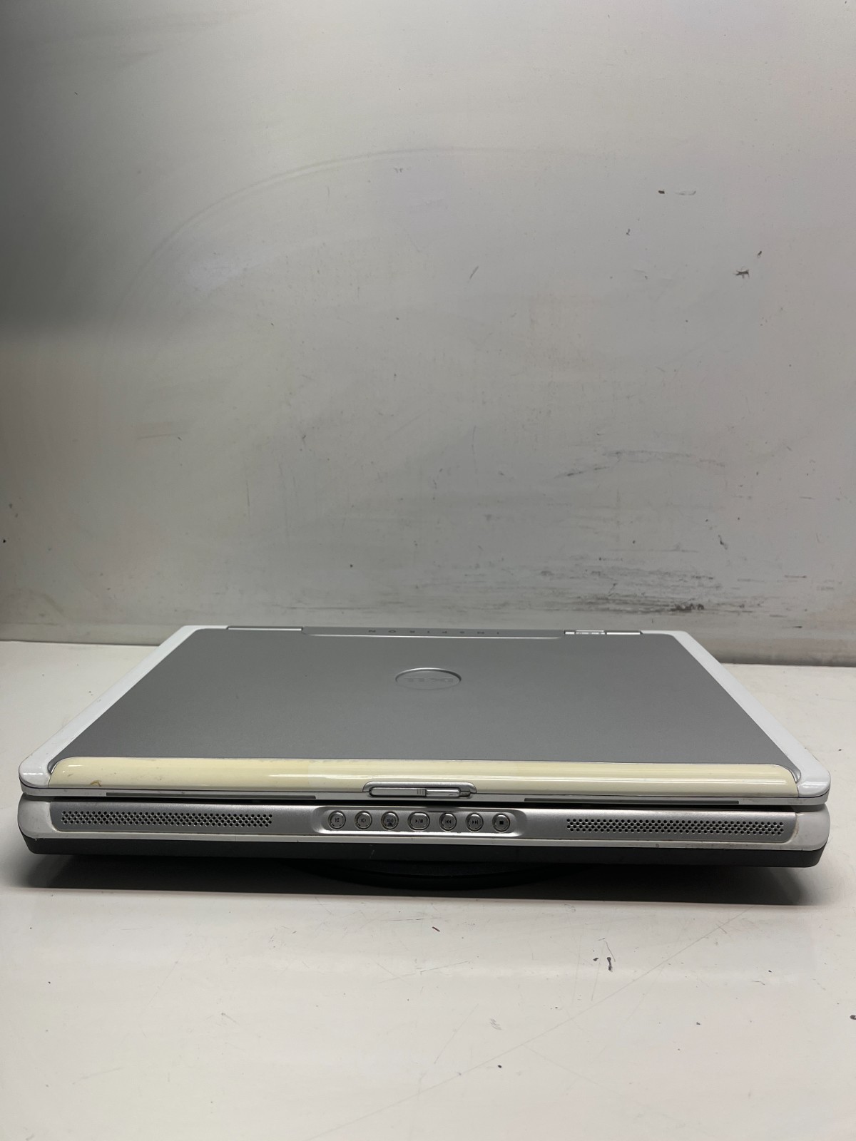 Dell Inspiron E1705 Intel Core 2 Duo 1.60GHz 1GB NO HDD
