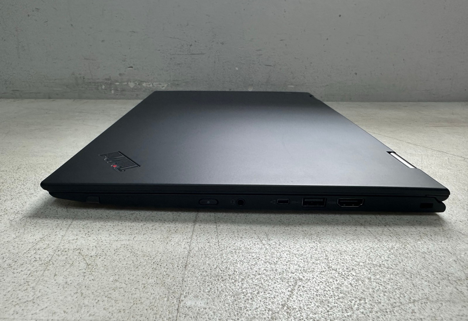 Lenovo ThinkPad X1 Yoga 3rd Gen (i5-8350U, 16GB RAM, Boot to Bio) NO SSD/ADAPTER