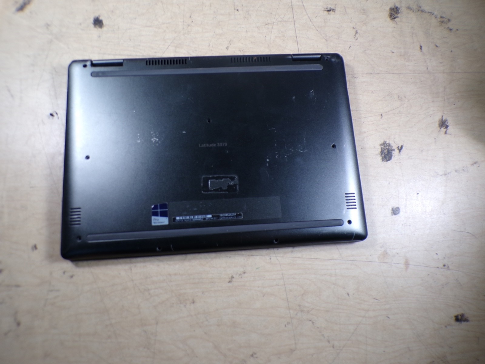 DELL LATITUDE 3379 INTEL CORE I3-6100U 2.30GHZ 8GB RAM **NO HD/ NO CADDIE/ NO OS