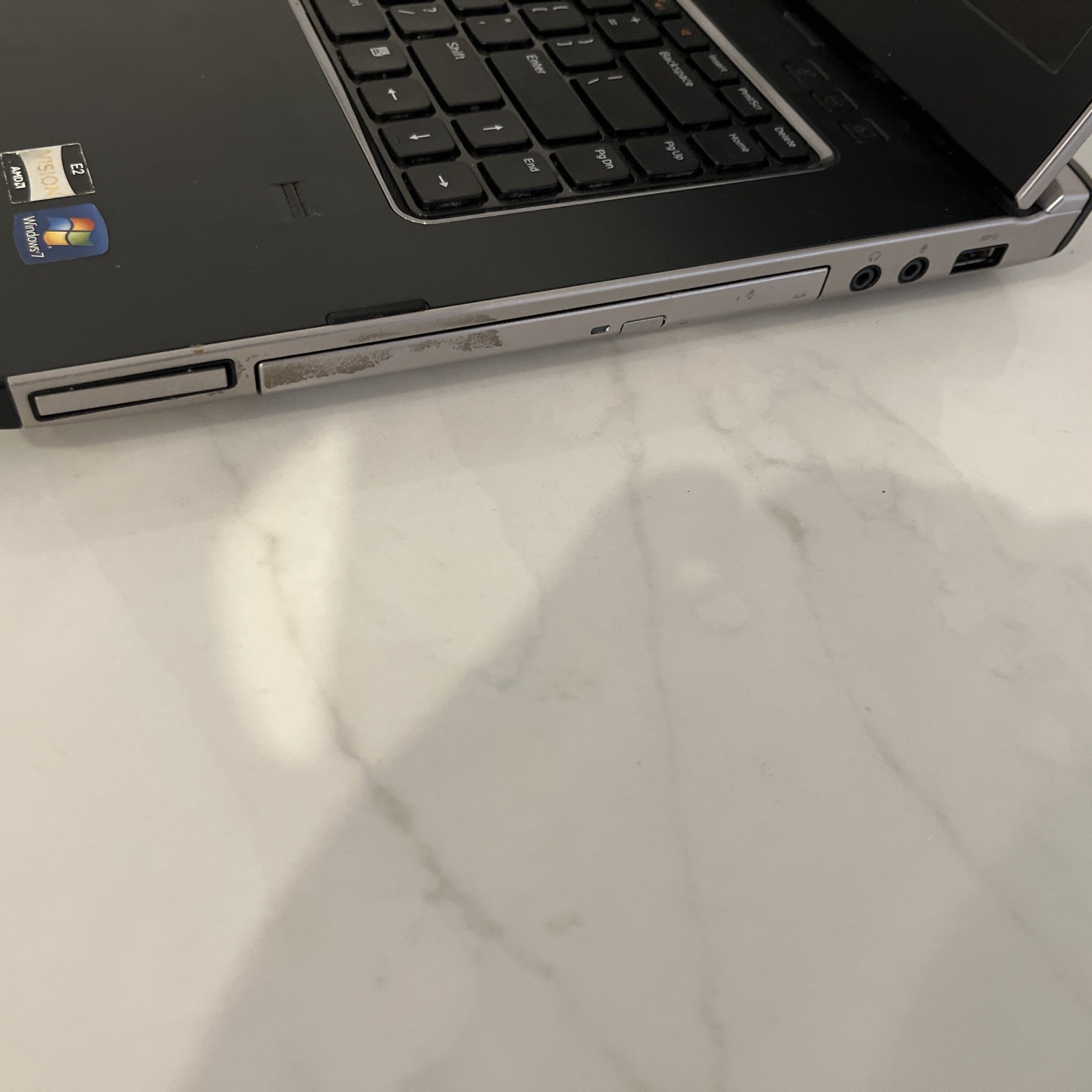 Dell Vostro 3555 Service Tag: 37rcpt1 15.6 Inch Laptop No Hd, No Power Cord.