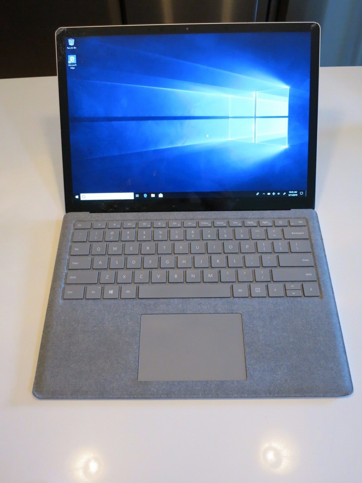 Microsoft Surface Laptop 1769 13.5″ Touch i7-7660U 2.5Hz 8GB 256GB SSD Iris W10