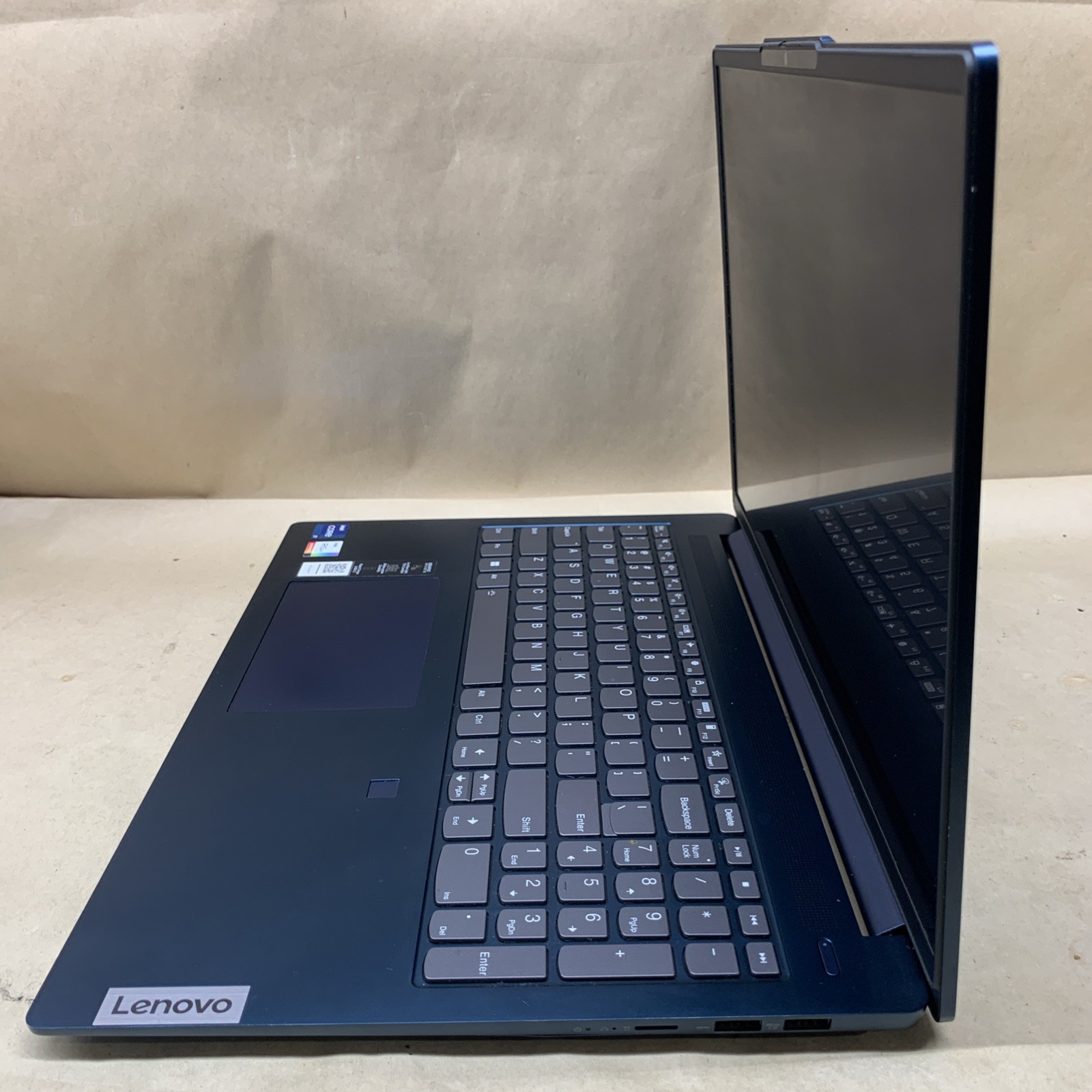 Lenovo IdeaPad Slim 5 16IRL8, Intel Core i7-1355U @ 1.7GHz, 16GB RAM, No SSD/OS