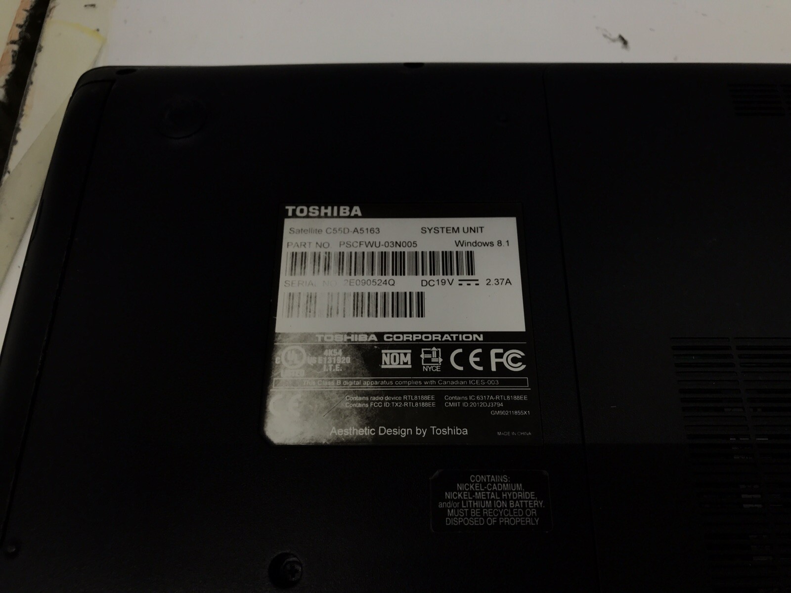 TOSHIBA Satellite C55D-A5163 AMD E1-2100 APU with Radeon HD Graphics @ 1.00GHz