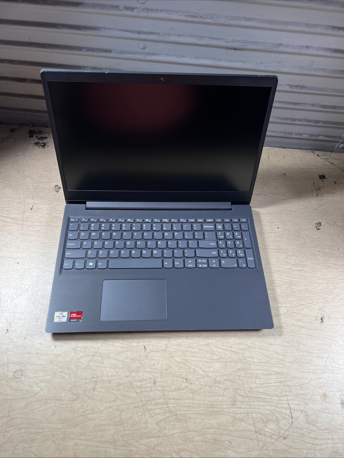 LENOVO V15-ADA AMD ATHLON GOLD 3150U 8GB RAM **NO HD/ NO CADDIE/ NO OS