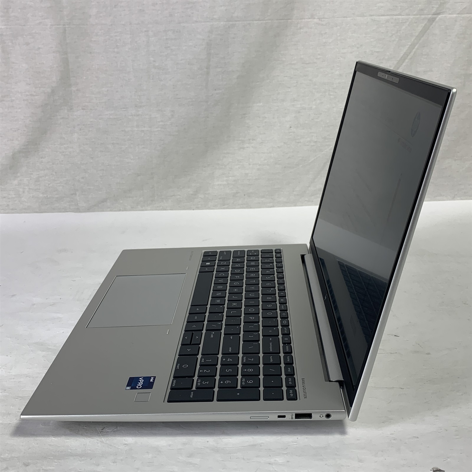 HP EliteBook 860 G9 16″ Laptop i5-1250P 1.7GHz 16GB 512GB NVMe SSD – Win11