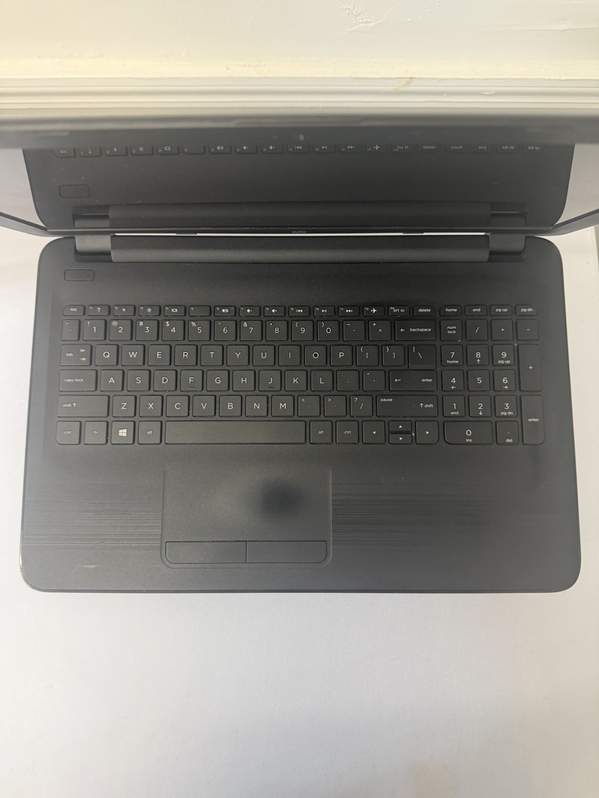 HP Notebook 15-ba009dx Laptop – Good Screen – AMD A6-7310 – Read Des