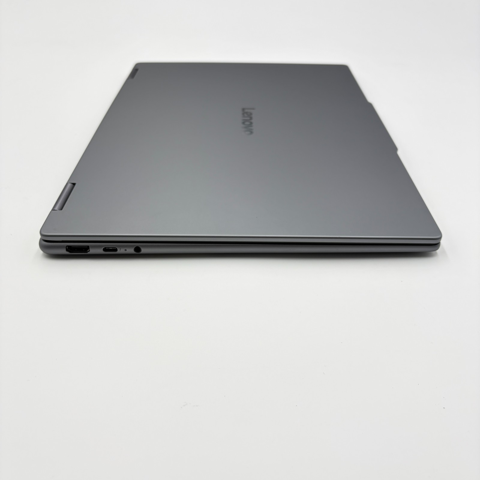 Lenovo Yoga 7 16″ 2-in-1 (16ILL10) – Ultra 7 256V, 16GB Ram, 1TB SSD, W11H