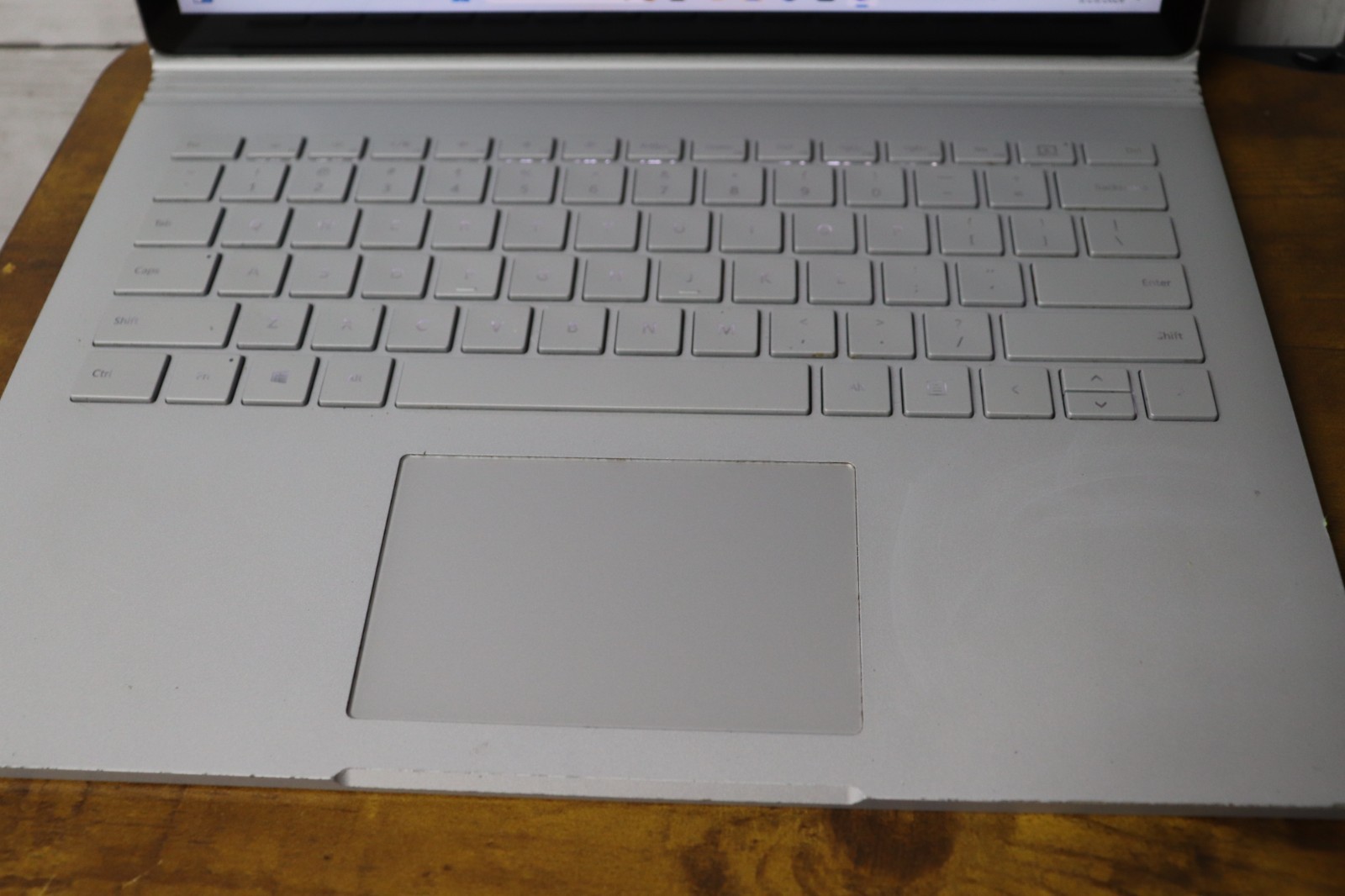 Microsoft Surface Book i5-6300U @ 2.4GHz 128GB SSD 8GB RAM Nvidia GPU 1GB Win 11