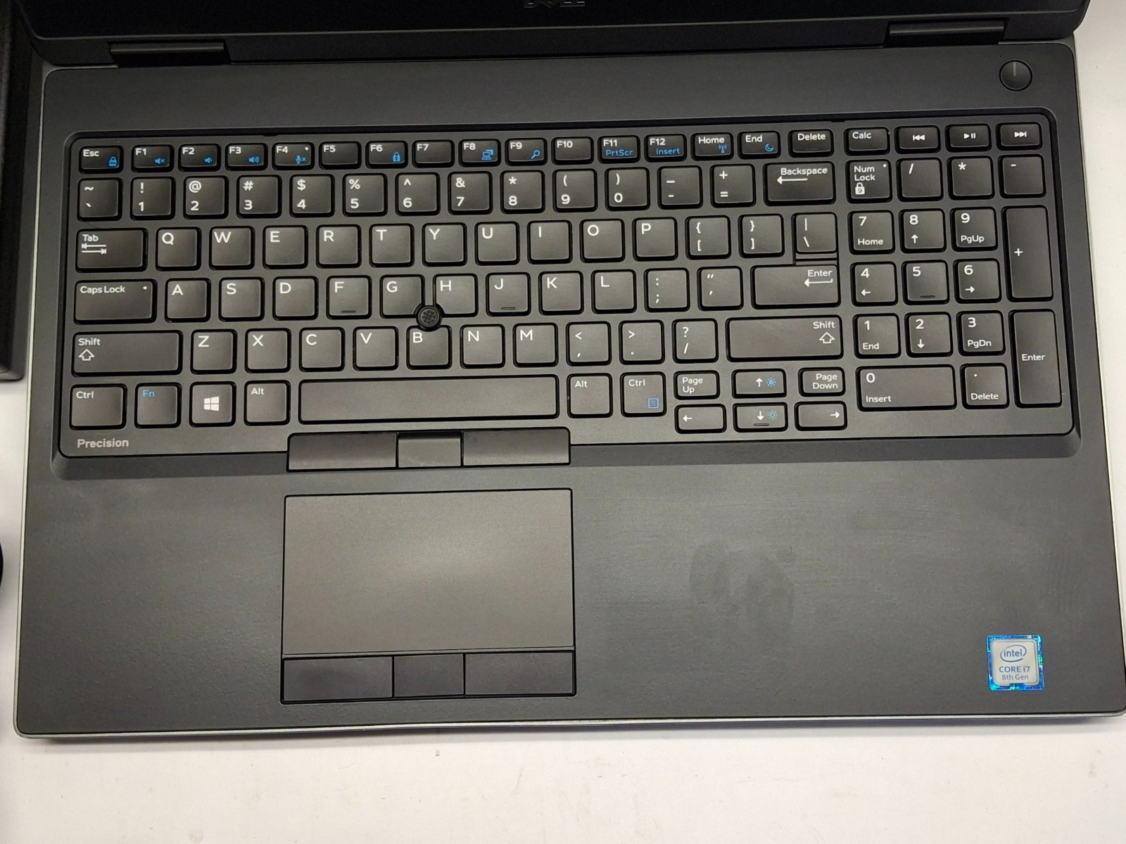 Dell Precision 7530 i7 8850H @ 2.60 GHz 512 GB 32 GB 15.6″ FHD