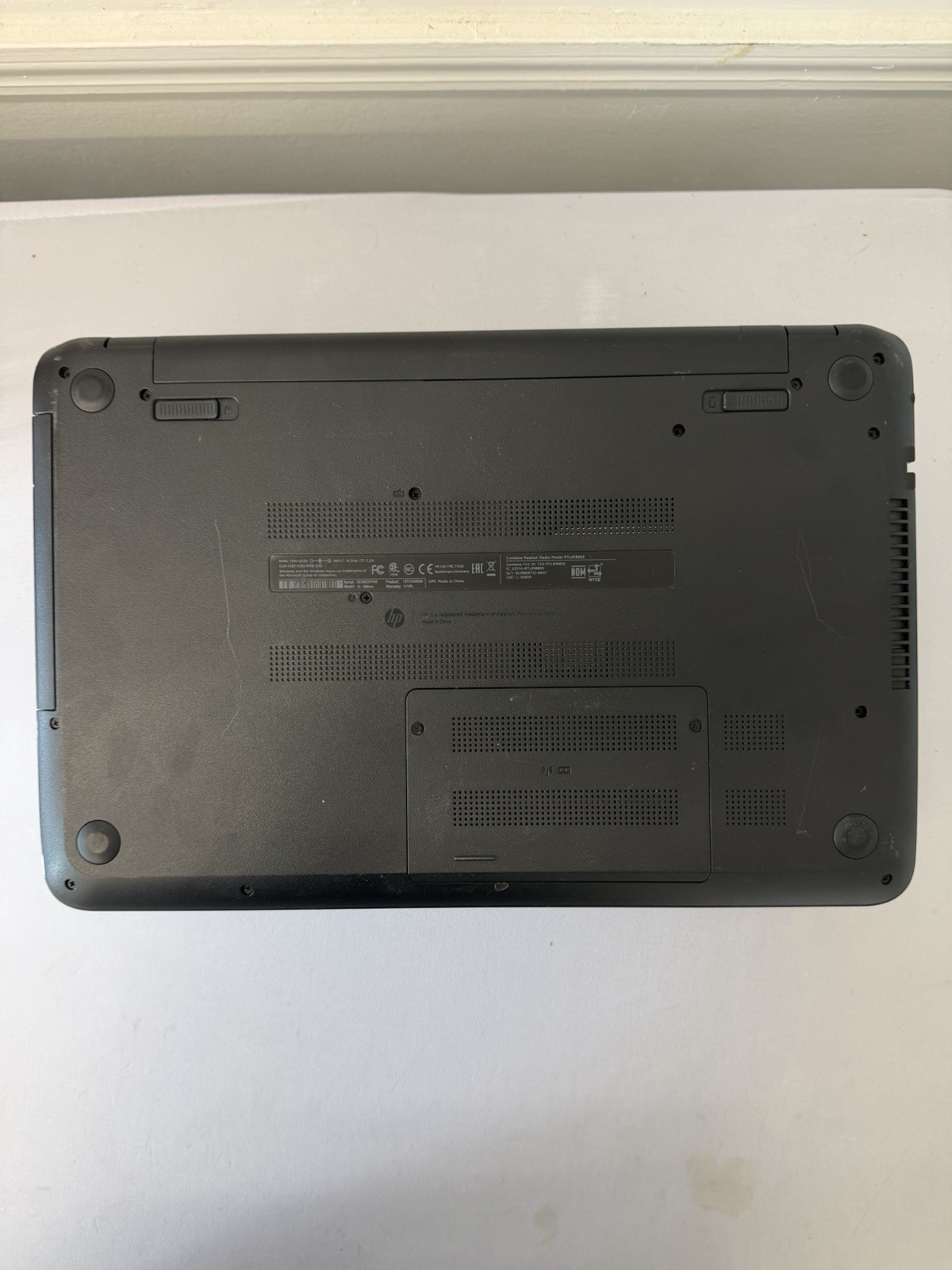 HP Notebook 15 Laptop – Good Screen – Intel Celeron N2840 – Read Des