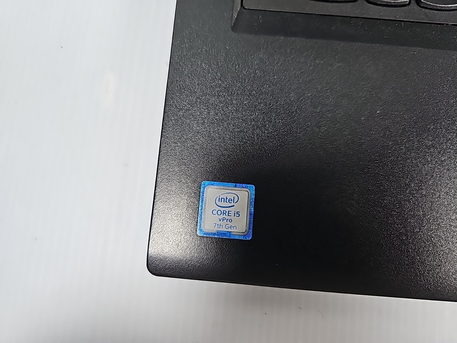 Lenovo T470 – Core i5 BROKEN SCREEN BOOTS AS IS