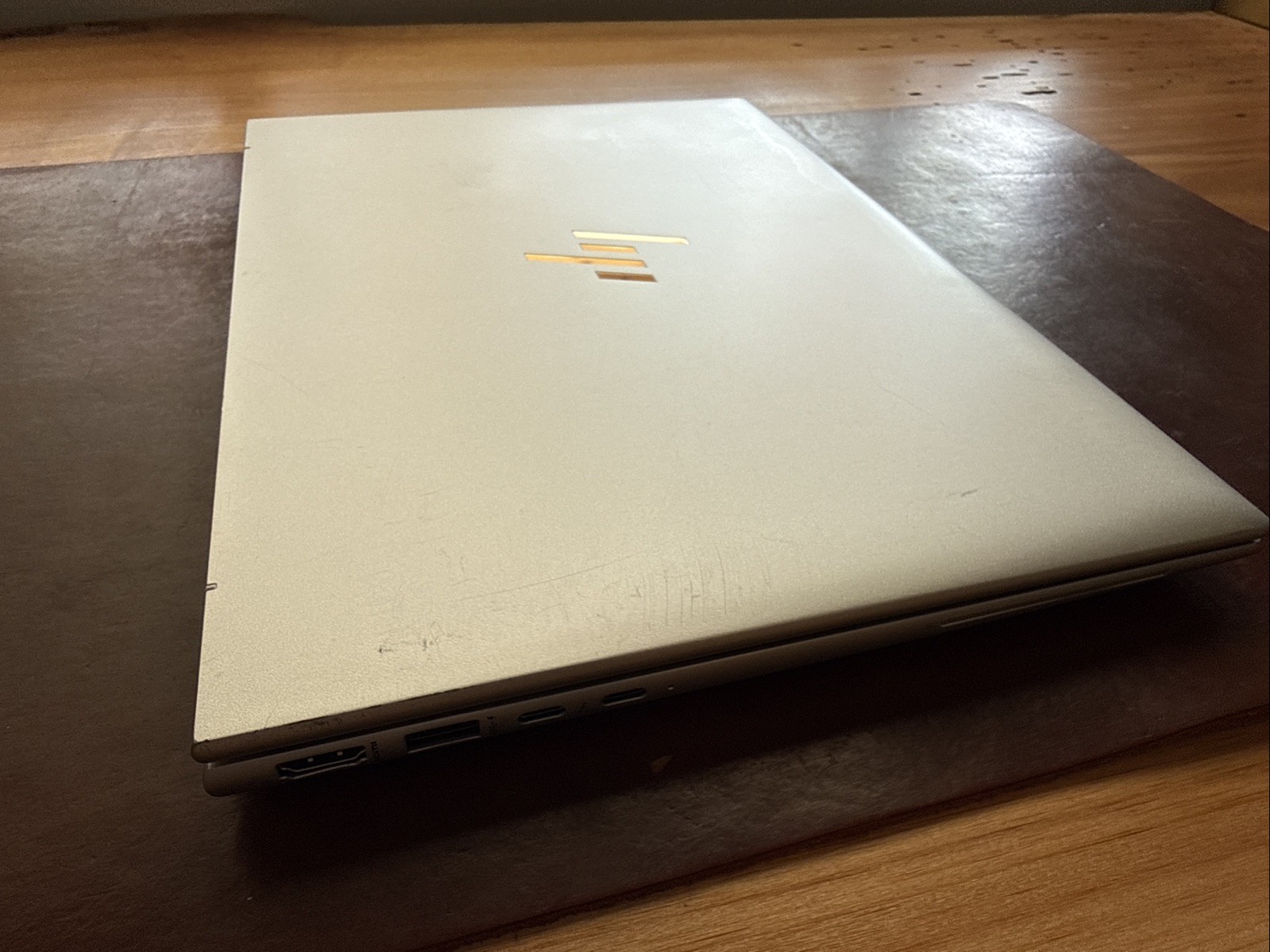 HP Elitebook 840 G9 14in FHD+ – Intel i5-1235U – 16GB RAM 256GB SSD