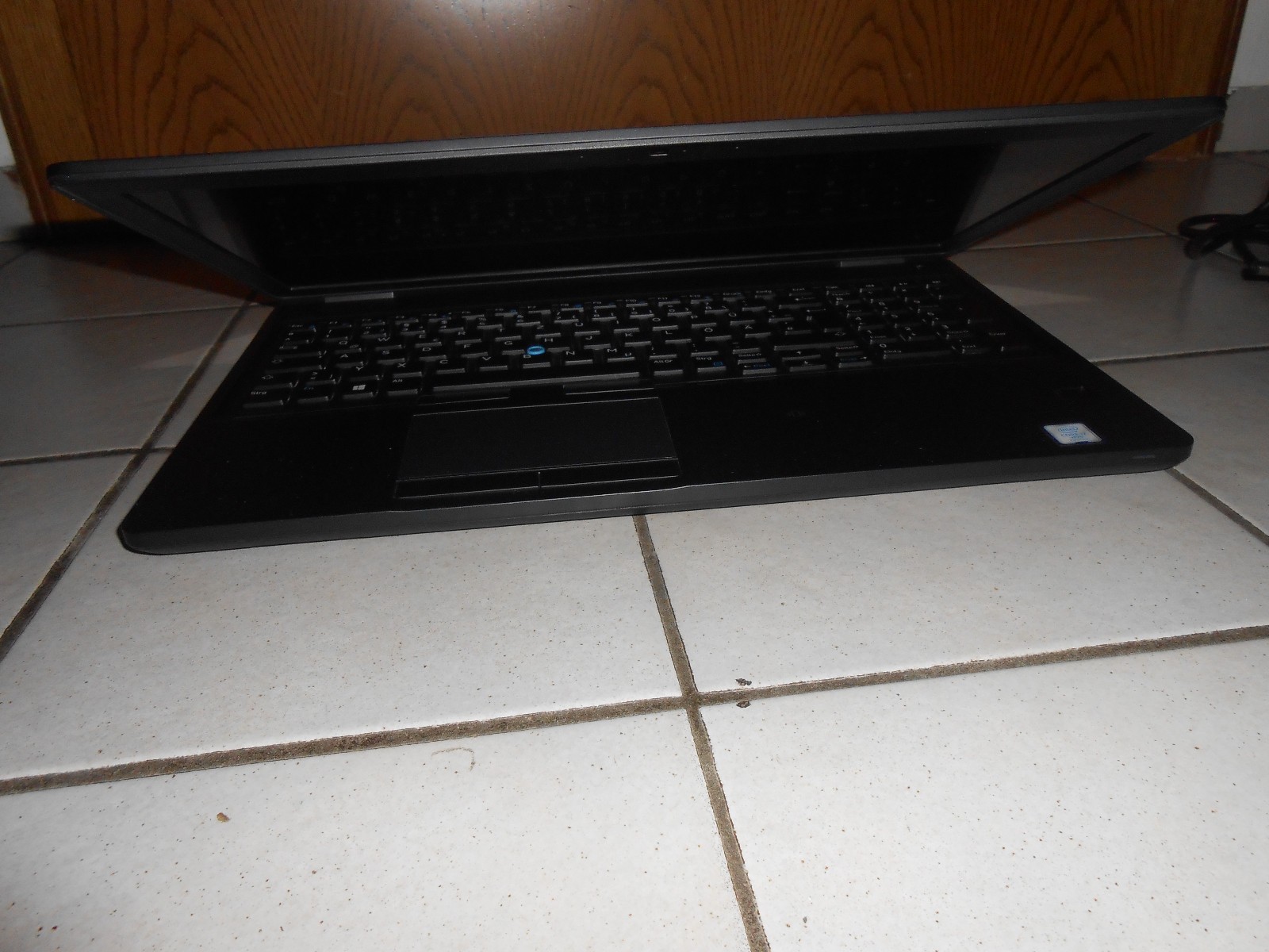 Dell Latitude 5580 i7-7600U Laptop GeForce 930MX Full HD 16GB RAM 256GB SSD