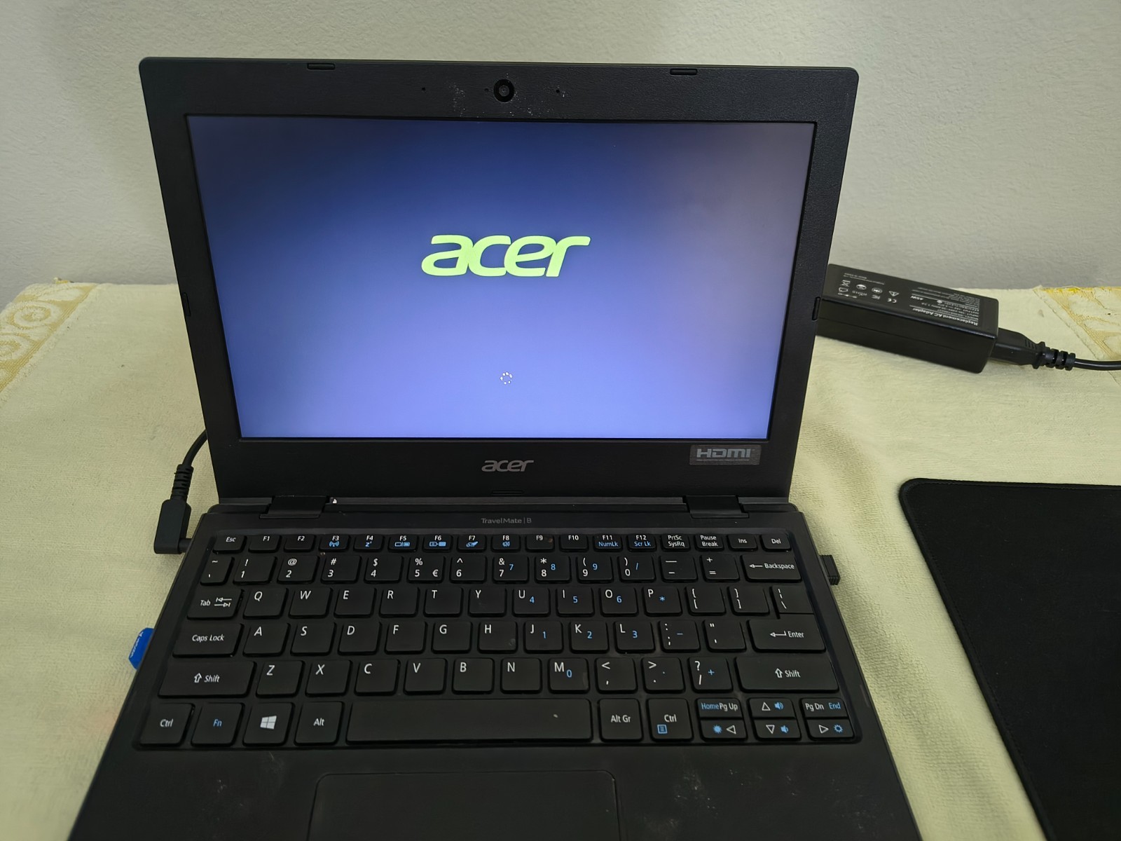 Acer TravelMate B118-M , N4000 4GB Ram 64GB SSD Windows 10 IoT Enterprise LTSC
