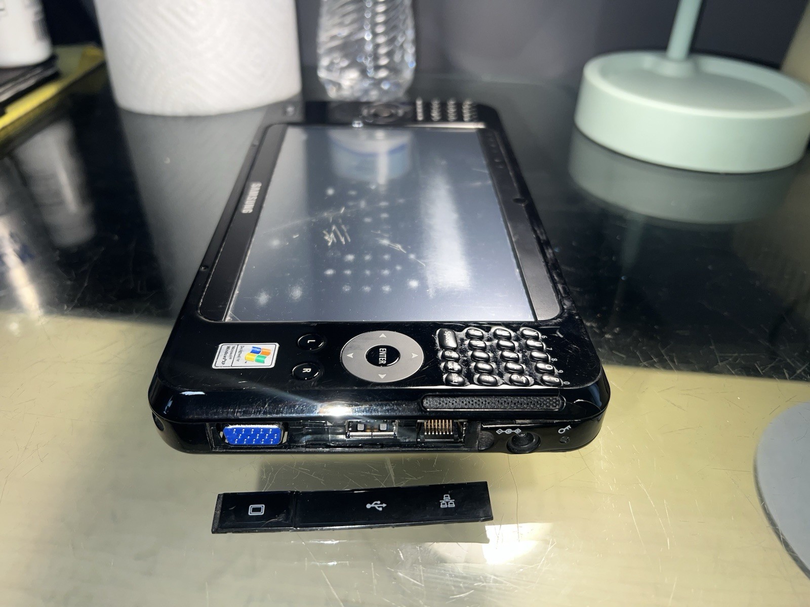 Samsung Q1 Ultra Handheld Computer Windows NP-Q1U No AC Adapter UNTESTED AS IS