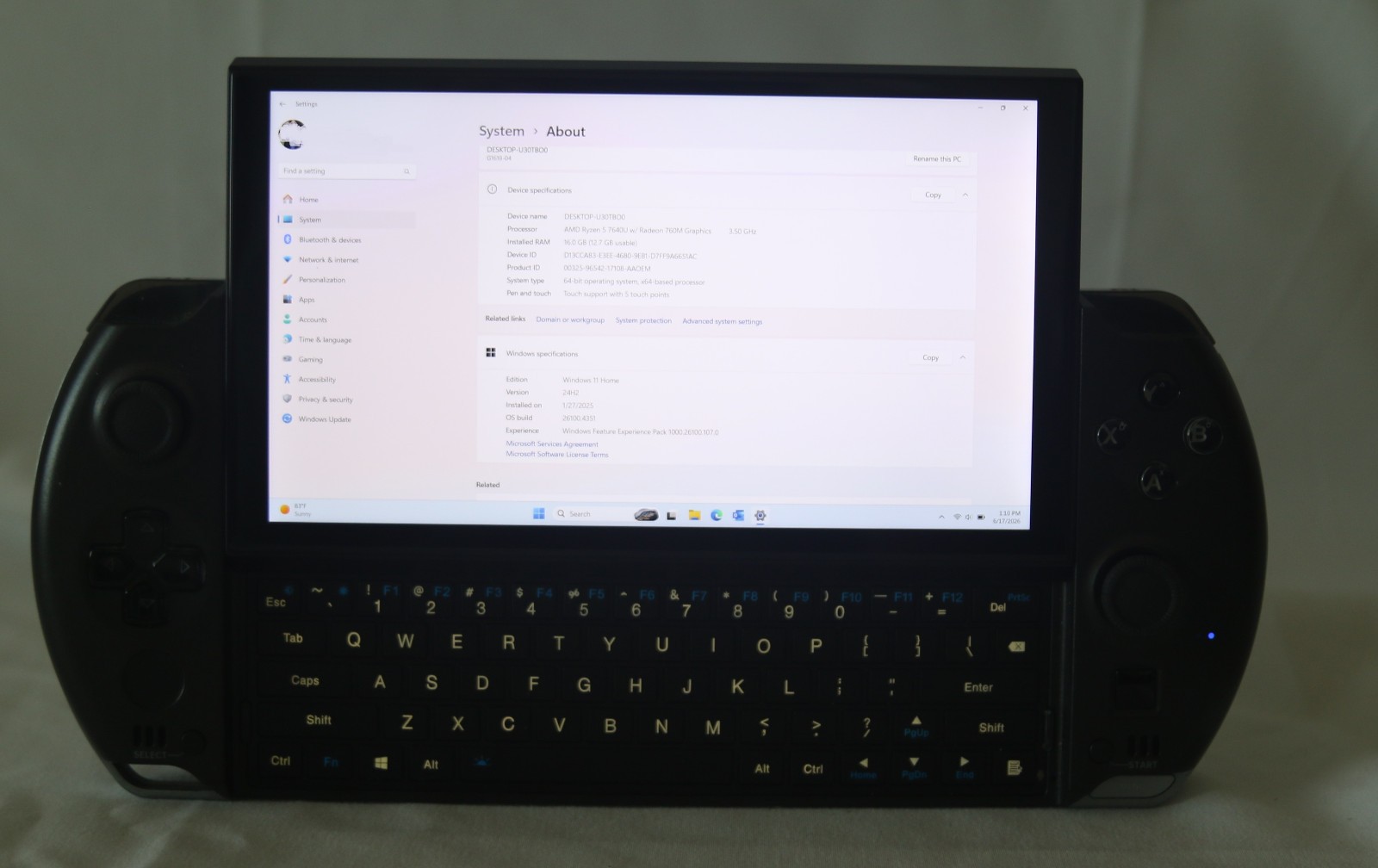 GPD Win 4 2023 7640U Handheld Gaming PC 16gb/1tb SSD