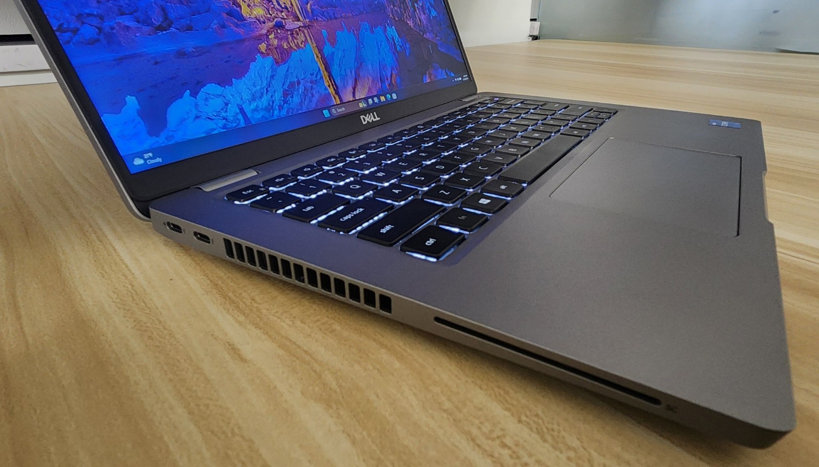Dell 5420 14″ Up to 4.8GHz i7-1185G7 16GB RAM 1TB SSD Win 11 Pro