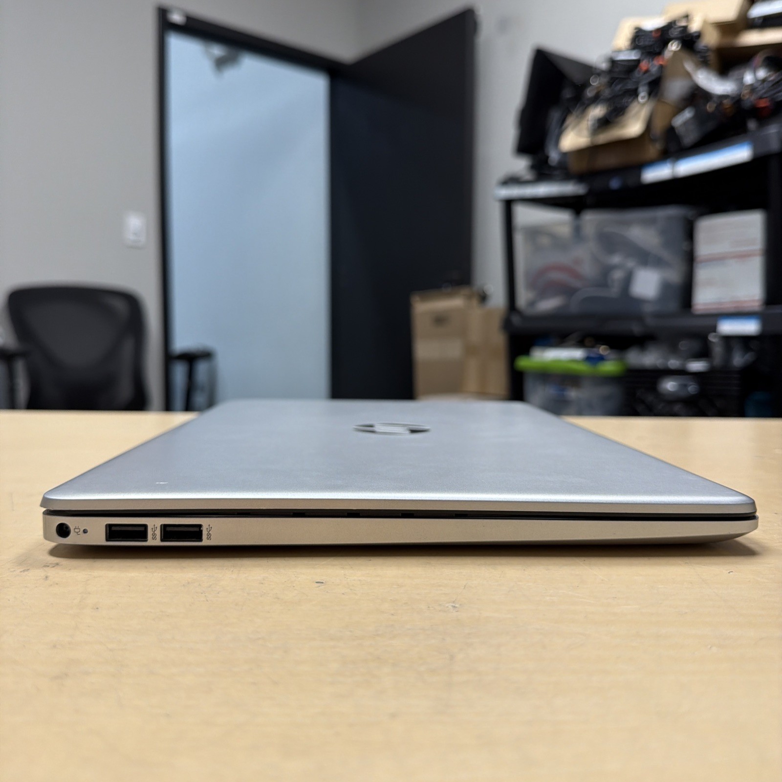 *PARTS HP NOTEBOOK 15-DY1027OD i7-1065G7 @ 1.30 GHz, 8GB RAM, NO HDD/OS