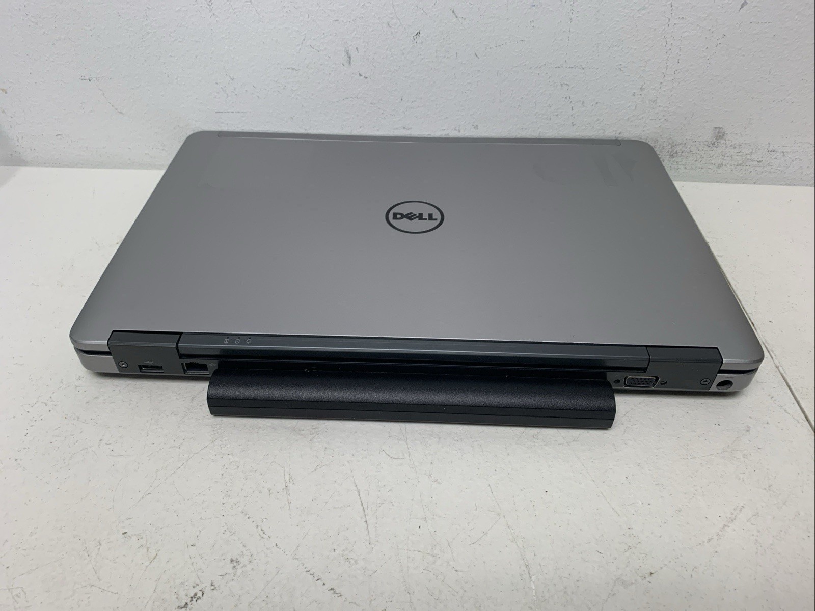 Dell Latitude E6540 Core i5 4310M 2.7GHz 12GB RAM 128gbSSD W10P Wind Not Activat