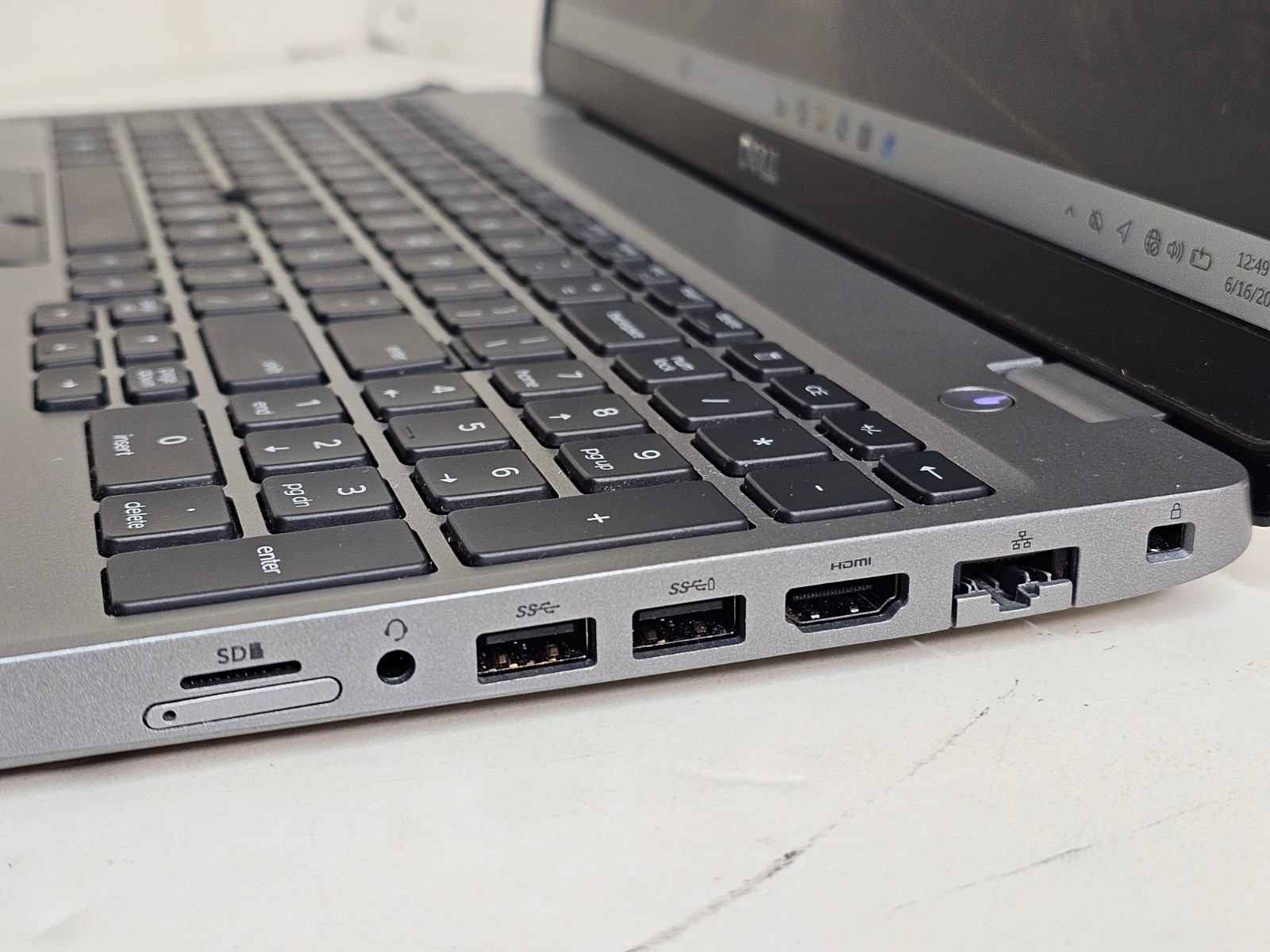 Dell Latitude 5510 Laptop – 1.7 GHz i5-10310U 16GB 512GB Webcam 15.6″ – SP12