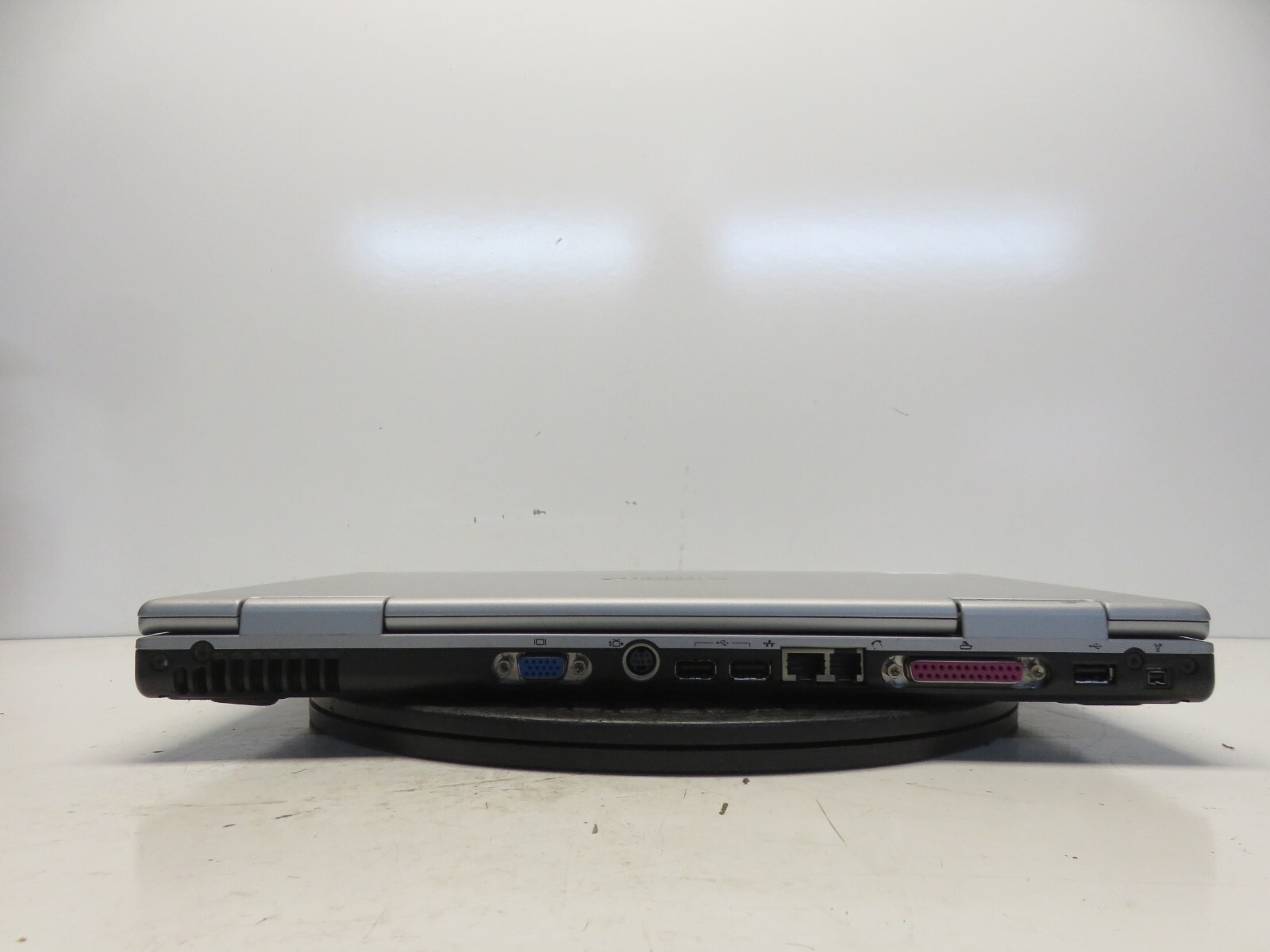 Compaq Presario X1000 Intel Pentium M 1400MHz 1 GB NO HDD No Batt